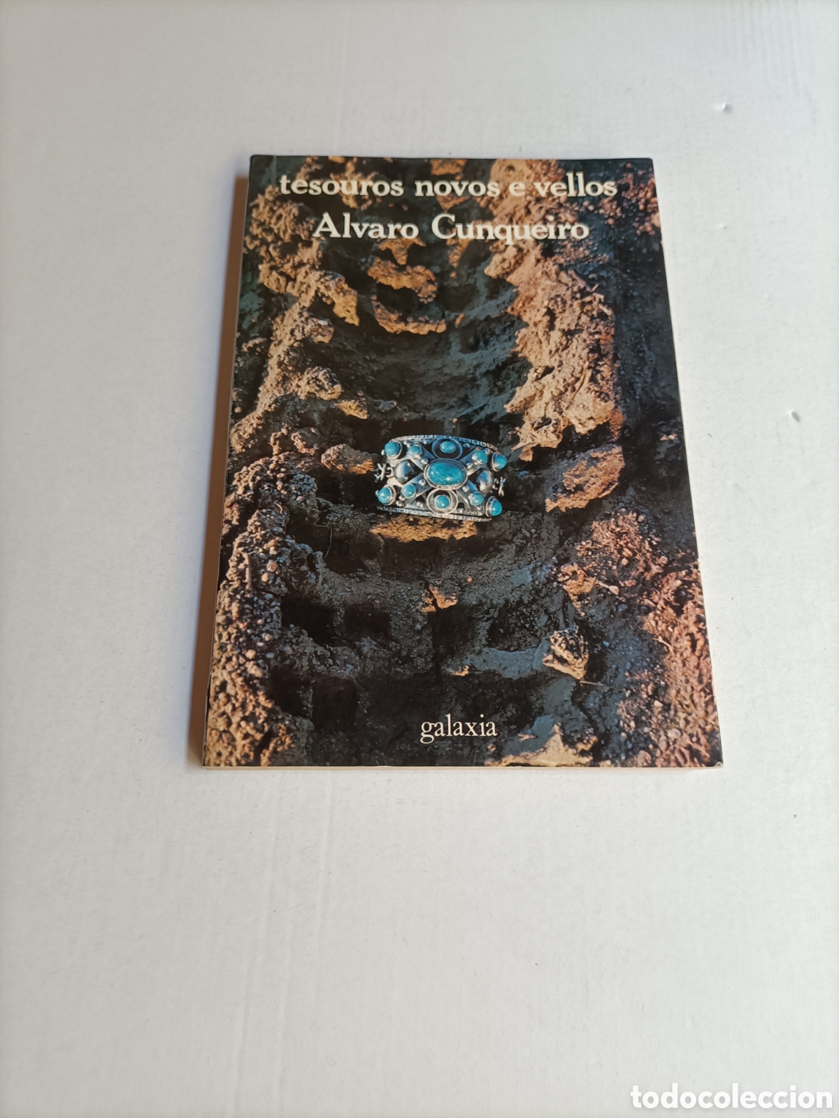 Libros de segunda mano: Tesoros novos e vellos. &Aacute;lvaro Cunqueiro. Temas gallegos