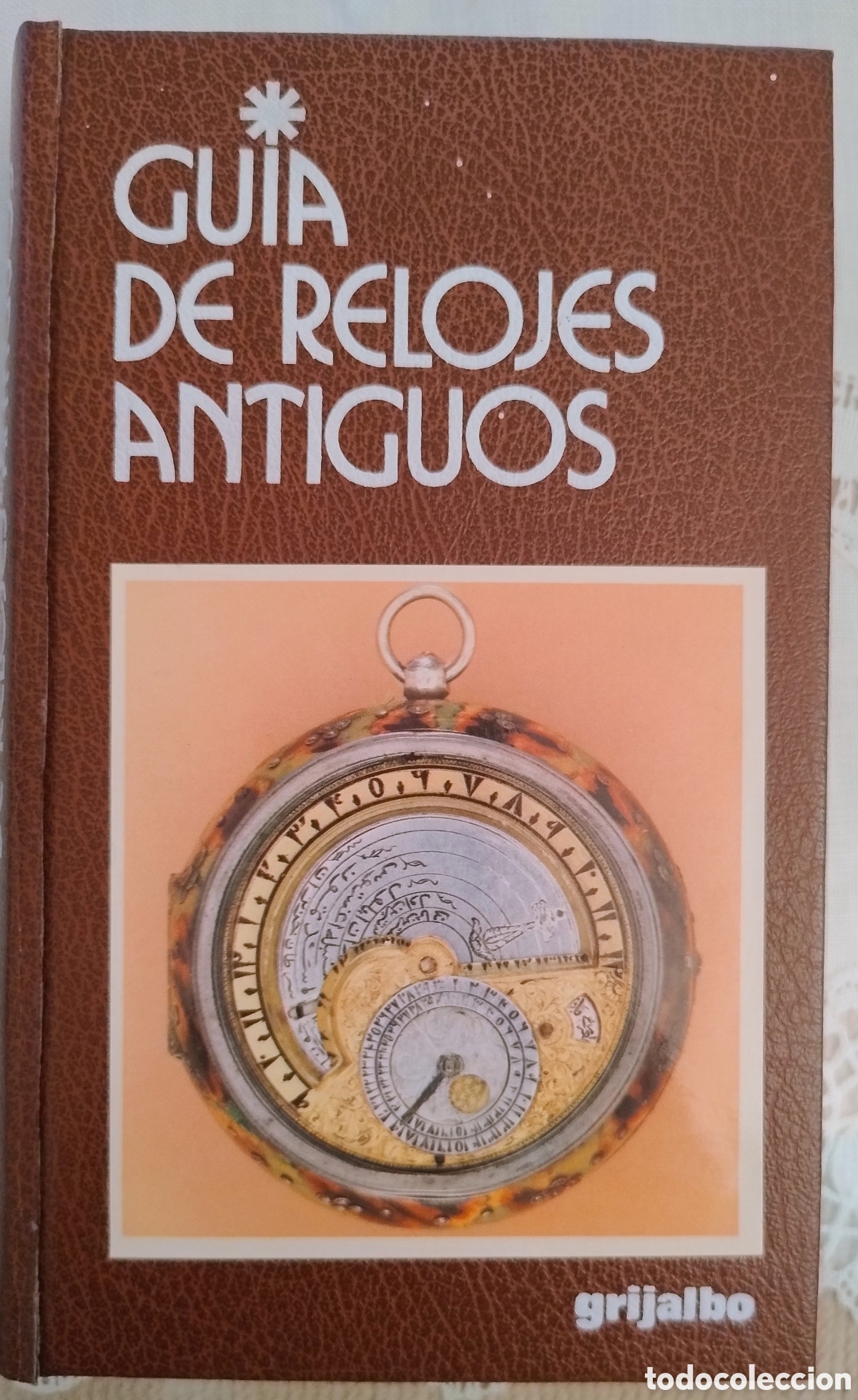 Libros de segunda mano: Guia de relojes antiguos. Beresford Hutchinson