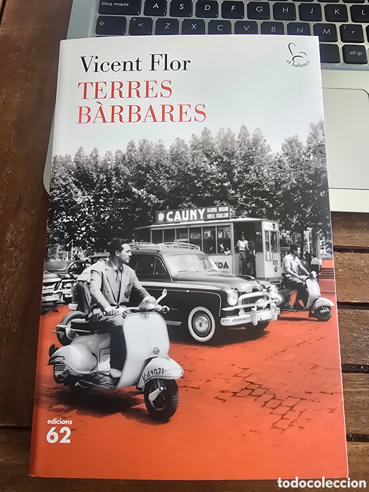 Livros em segunda m&atilde;o: Terres b&agrave;rbares Vicent Flor Editorial EDICIONS 62 (en catal&aacute;n) 2026 historia dictadura valencia