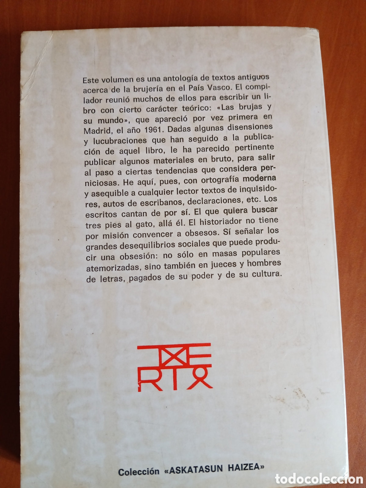 Libros de segunda mano: Brujer&iacute;a Vasca. Julio Caro Baroja. - Foto 2