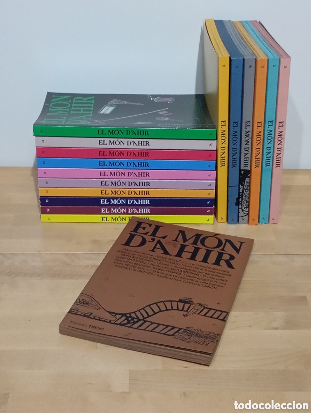 Libros de segunda mano: El Mon d'Ahir 17 Volums Hist&ograve;ria d'Autor. Minoria Absoluta 2020-2026 Literatura Premsa Art