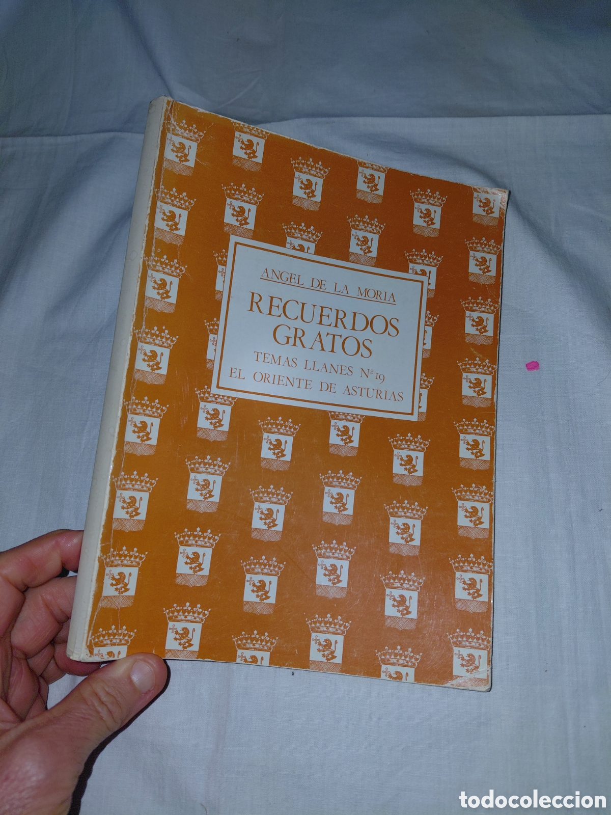 Libros de segunda mano: RECUERDOS GRATOS.ANGEL DE LA MORIA.TEMAS LLANES N&ordm; 19.EL ORIENTE DE ASTURIAS.LLANES 1982
