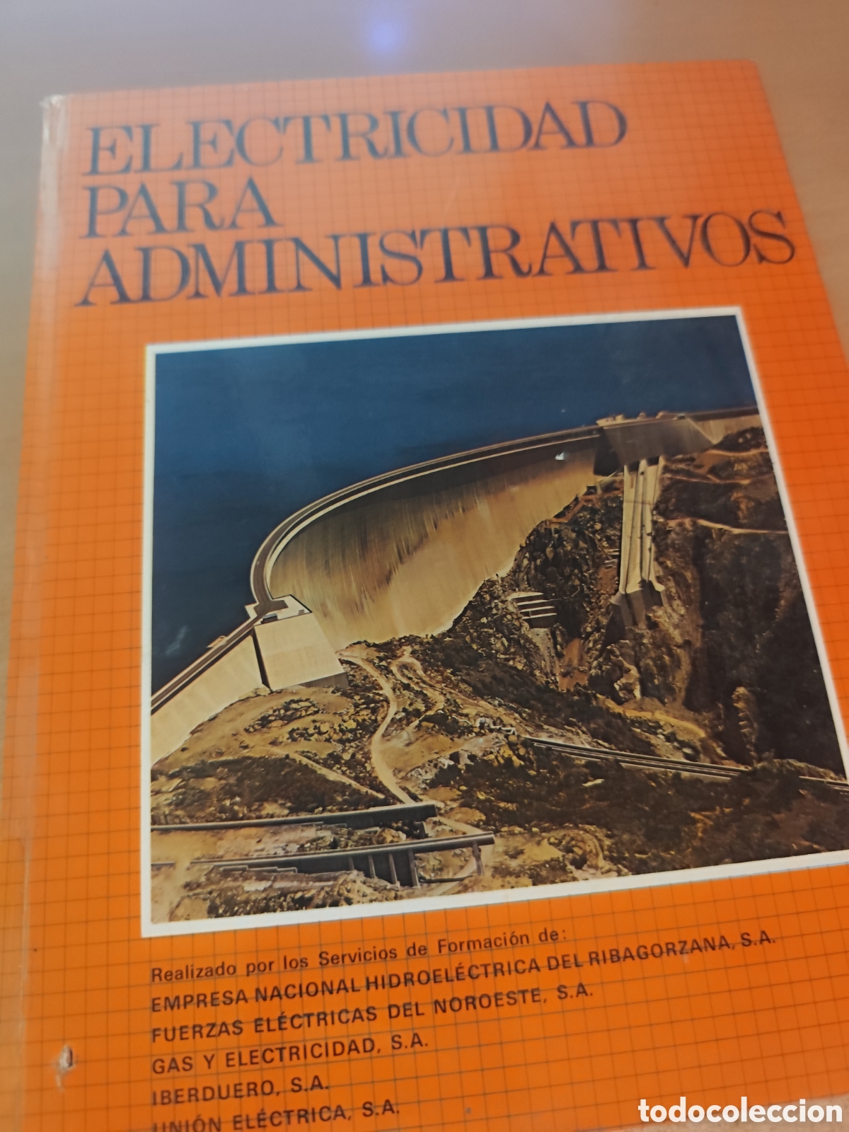 Libros de segunda mano: ELECTRICIDAD PARA ADMINISTRATIVOS RF306G