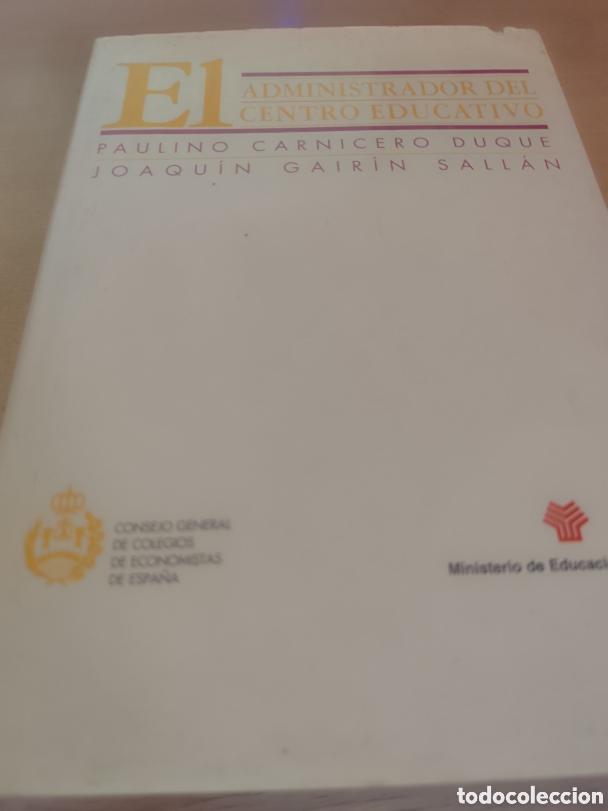EL ADMINISTRADOR DEL CENTRO EDUCATIVO RF274G