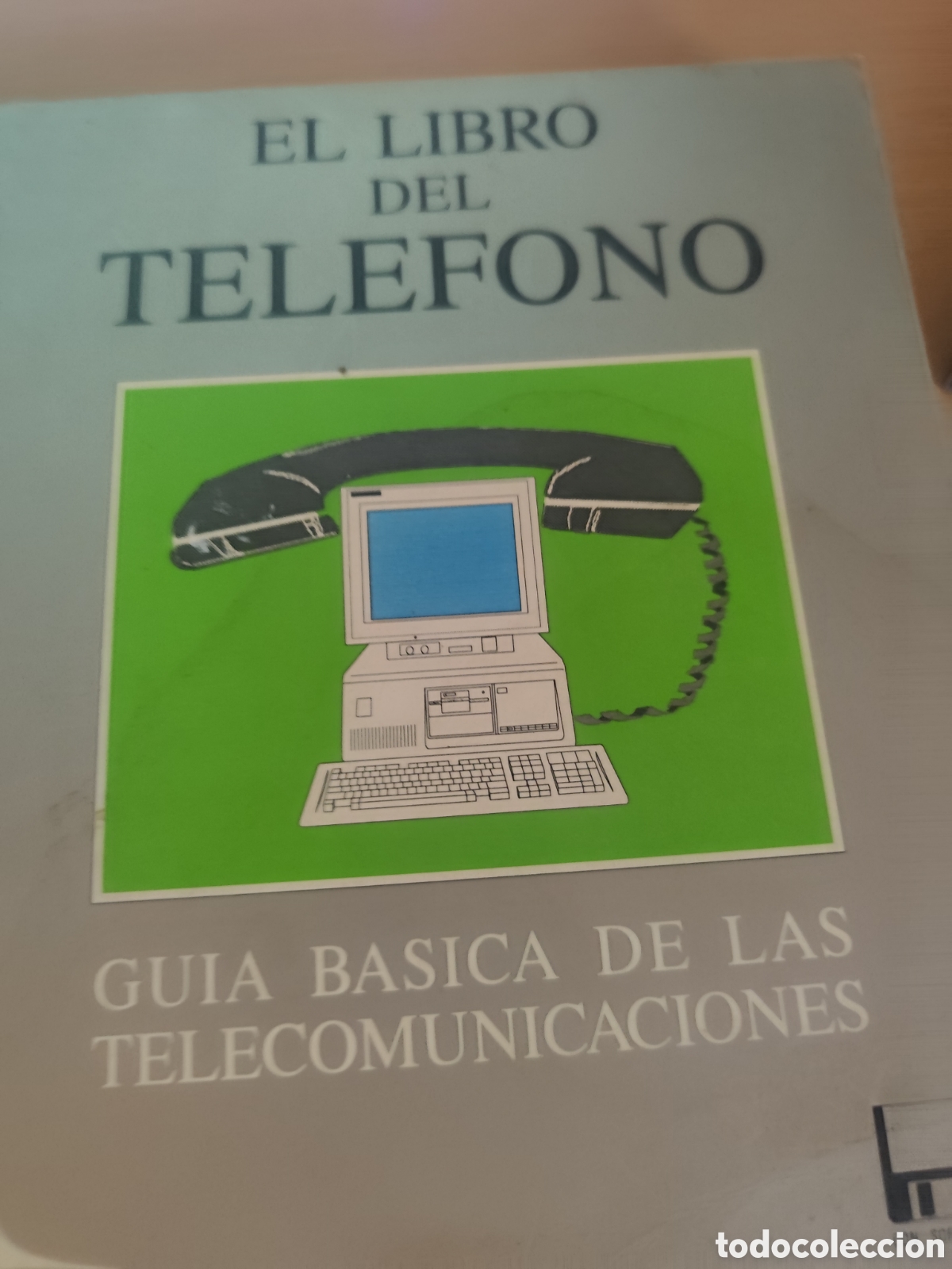 Libros de segunda mano: EL LIBRO DEL TELEFONO RF304G