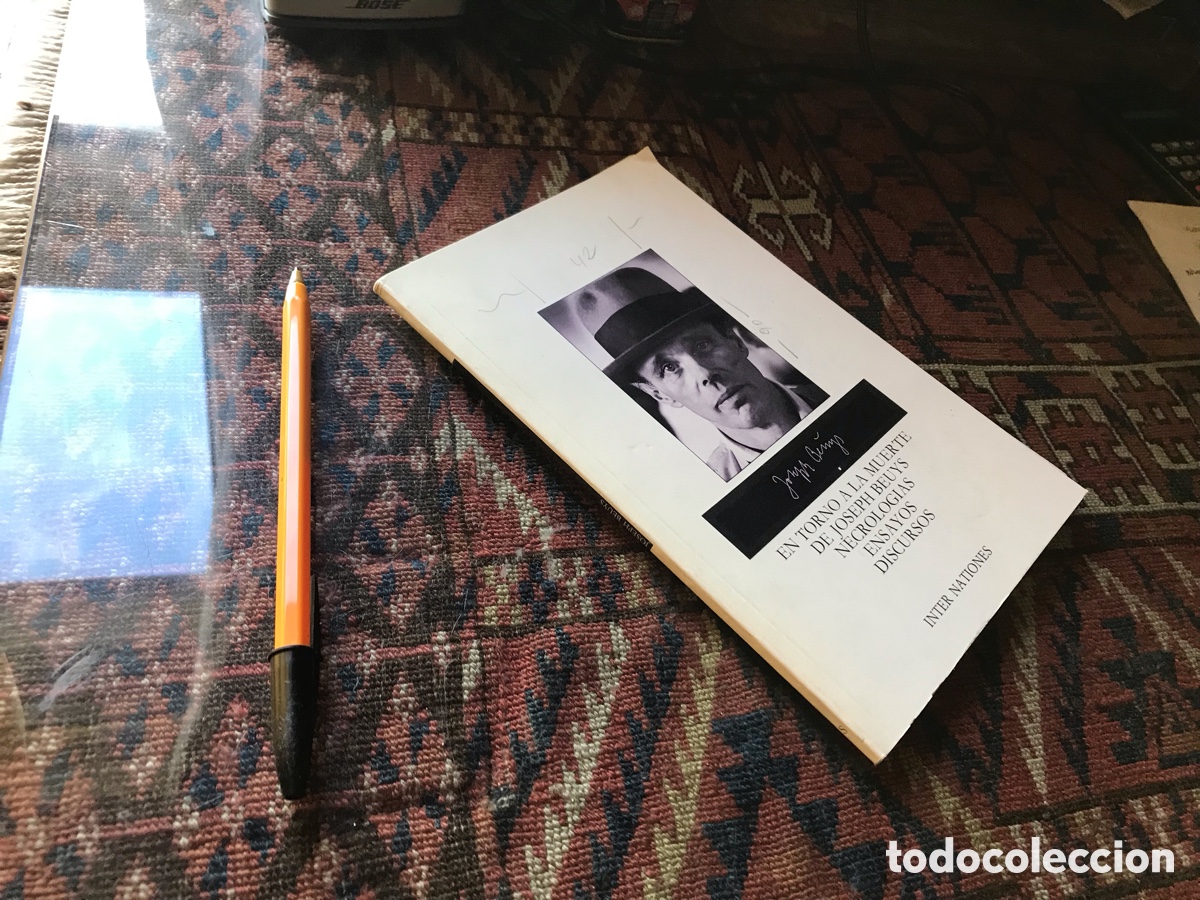 Libros de segunda mano: En torno a la muerte de Joseph Beuys. Inter Nationes. Joseph Beuys