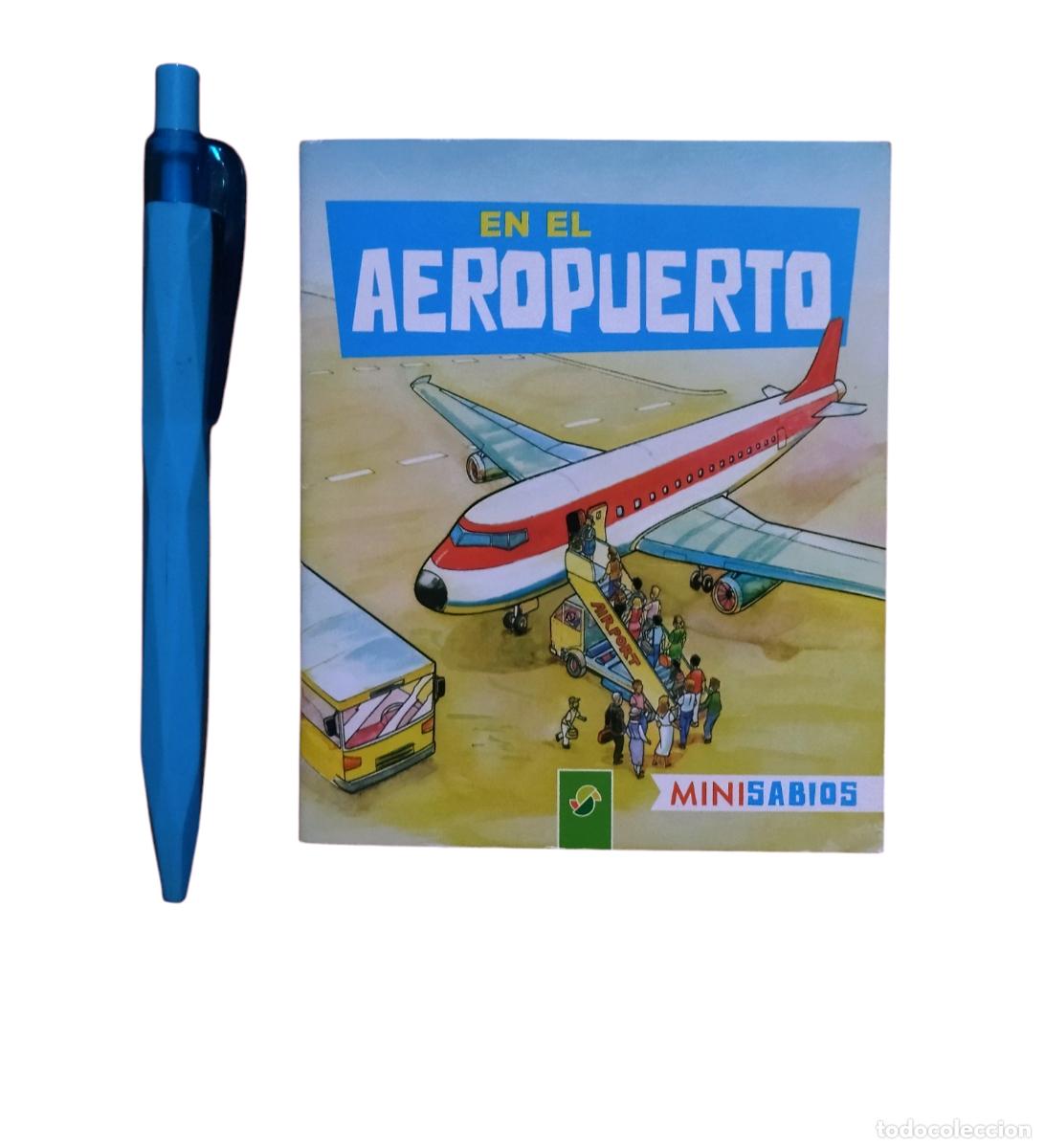 Libros de segunda mano: LIBRITO INFANTIL - EN EL AEROPUERTO - CON ADIVINANZAS - COLECCI&Oacute;N MINISABIOS - SUSAETA 2022.