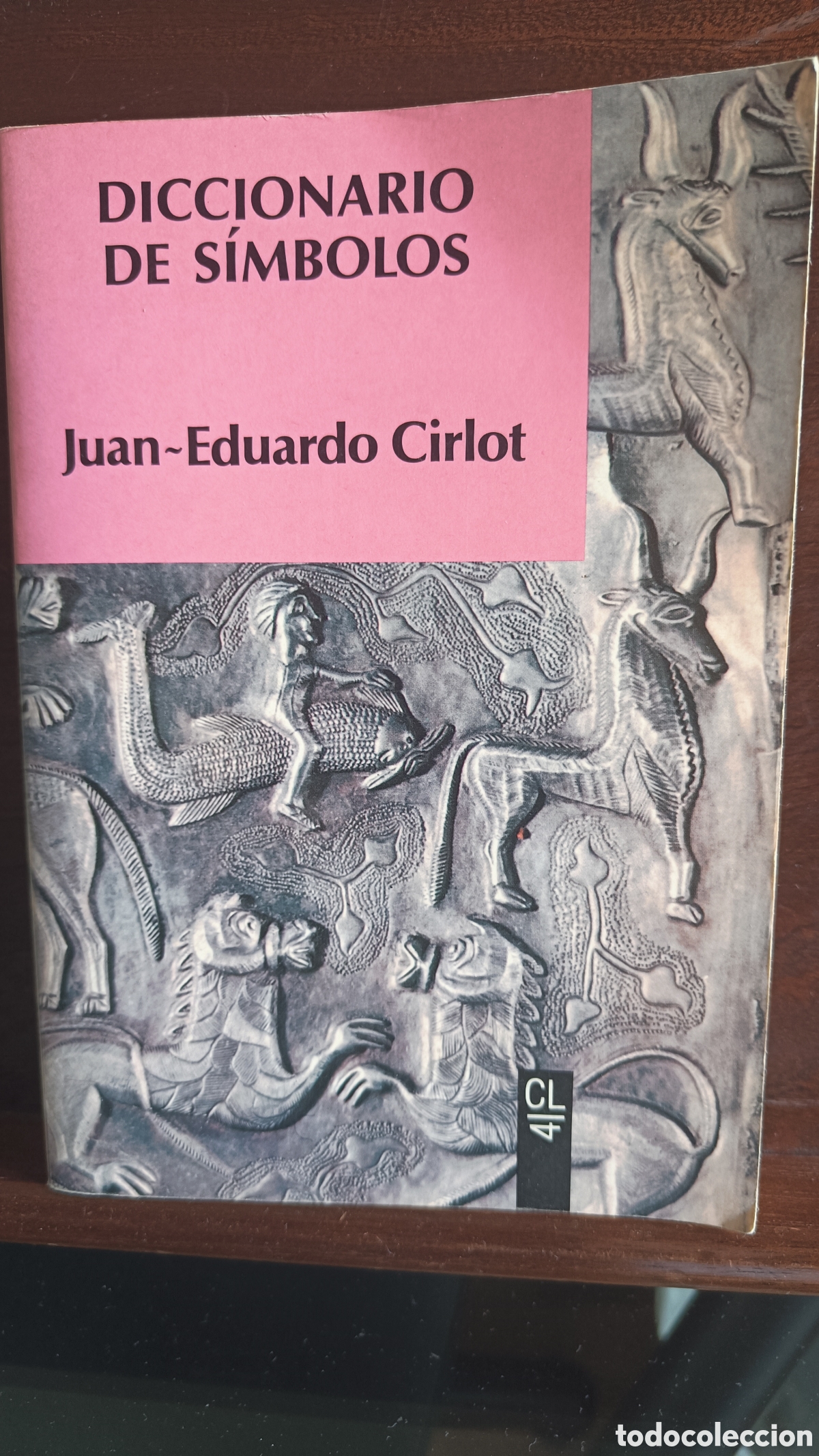 Libros de segunda mano: DICCIONARIO DE S&Iacute;MBOLOS.Juan-Eduardo Cirlot