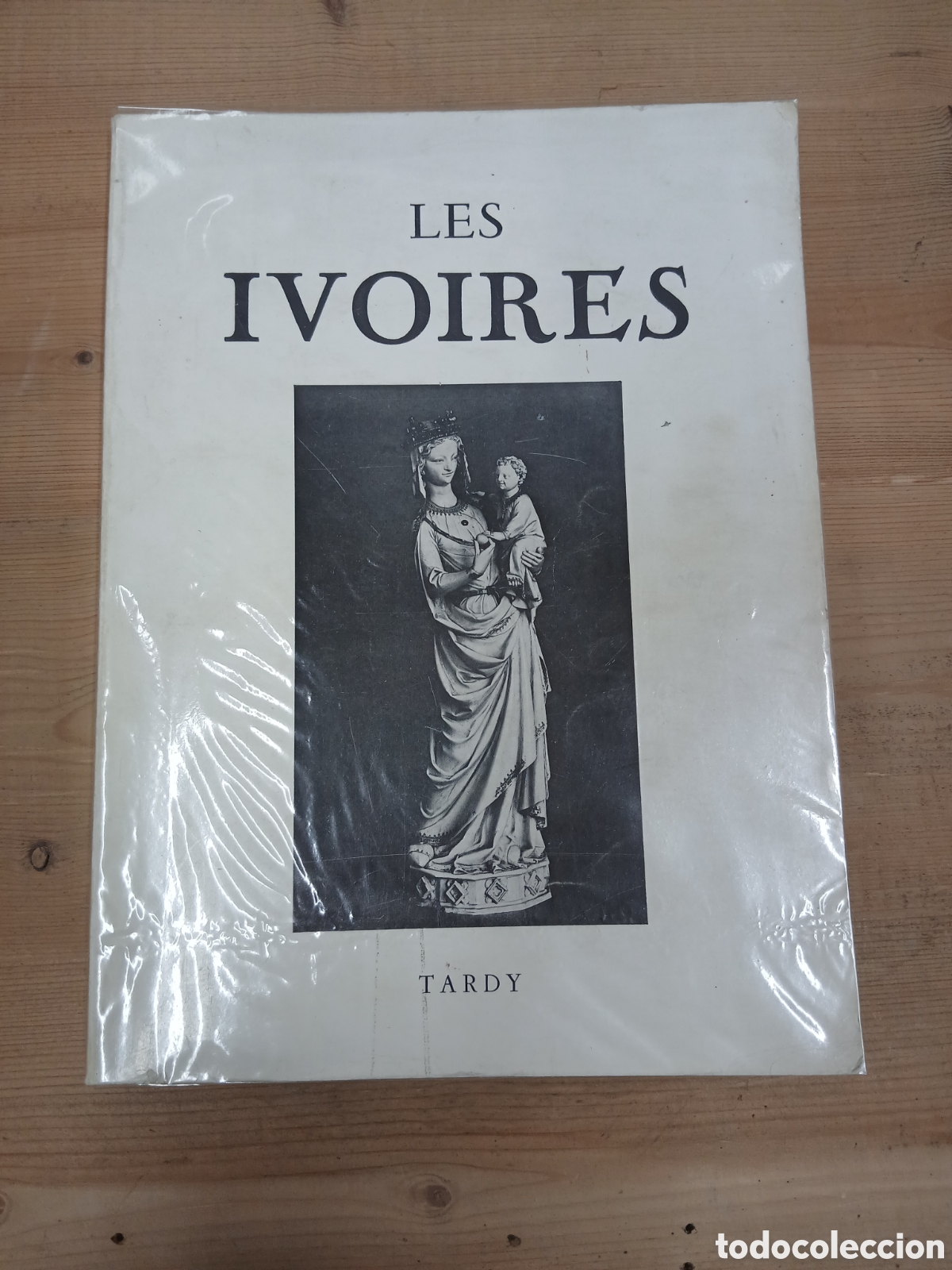 Libros de segunda mano: Les ivoires. Los marfiles. Libro. - Foto 1
