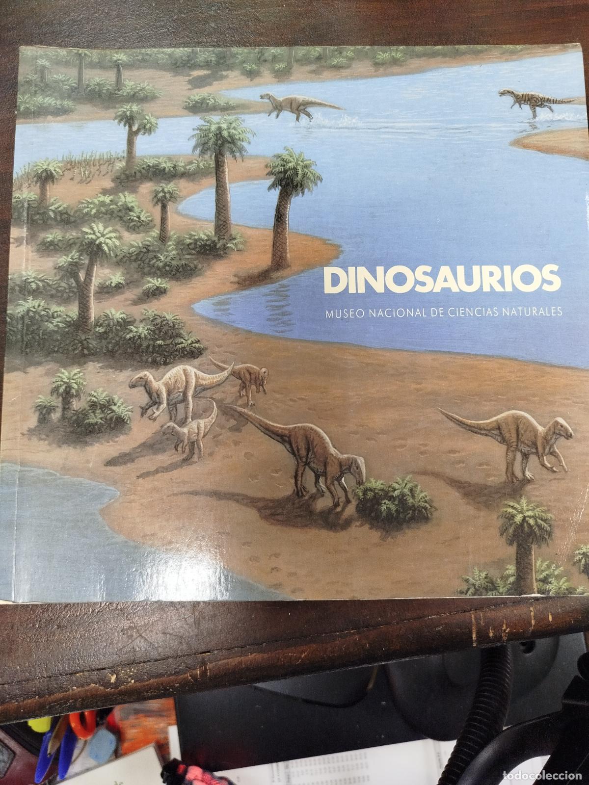 Libros de segunda mano: DINOSAURIOS - MUSEO NACIONAL DE CIENCIAS NATURALES