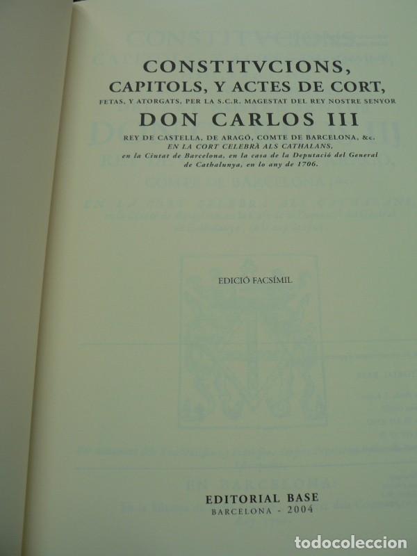 Libros de segunda mano: Constitucions, capitols y actes de cort 1706: Facs&iacute;mil - Editorial Base - Foto 2