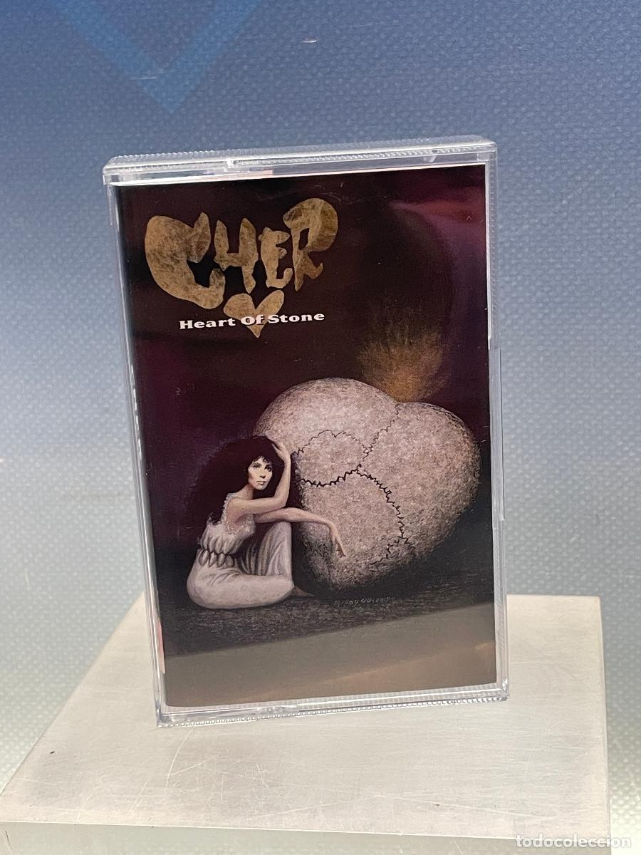 Libros de segunda mano: Casete cher heart of stone