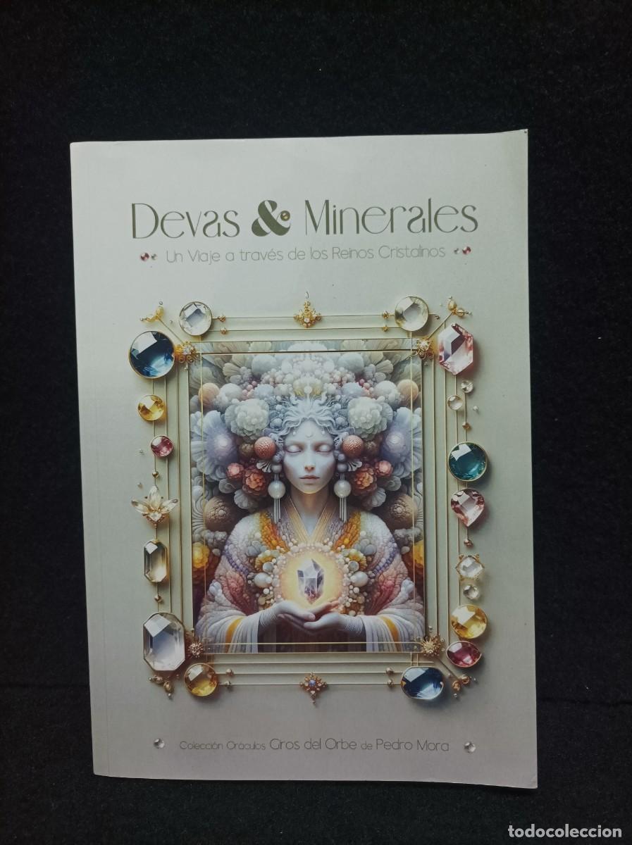 Libros de segunda mano: Devas y Minerales: Un viaje a trav&eacute;s de los reinos cristalinos