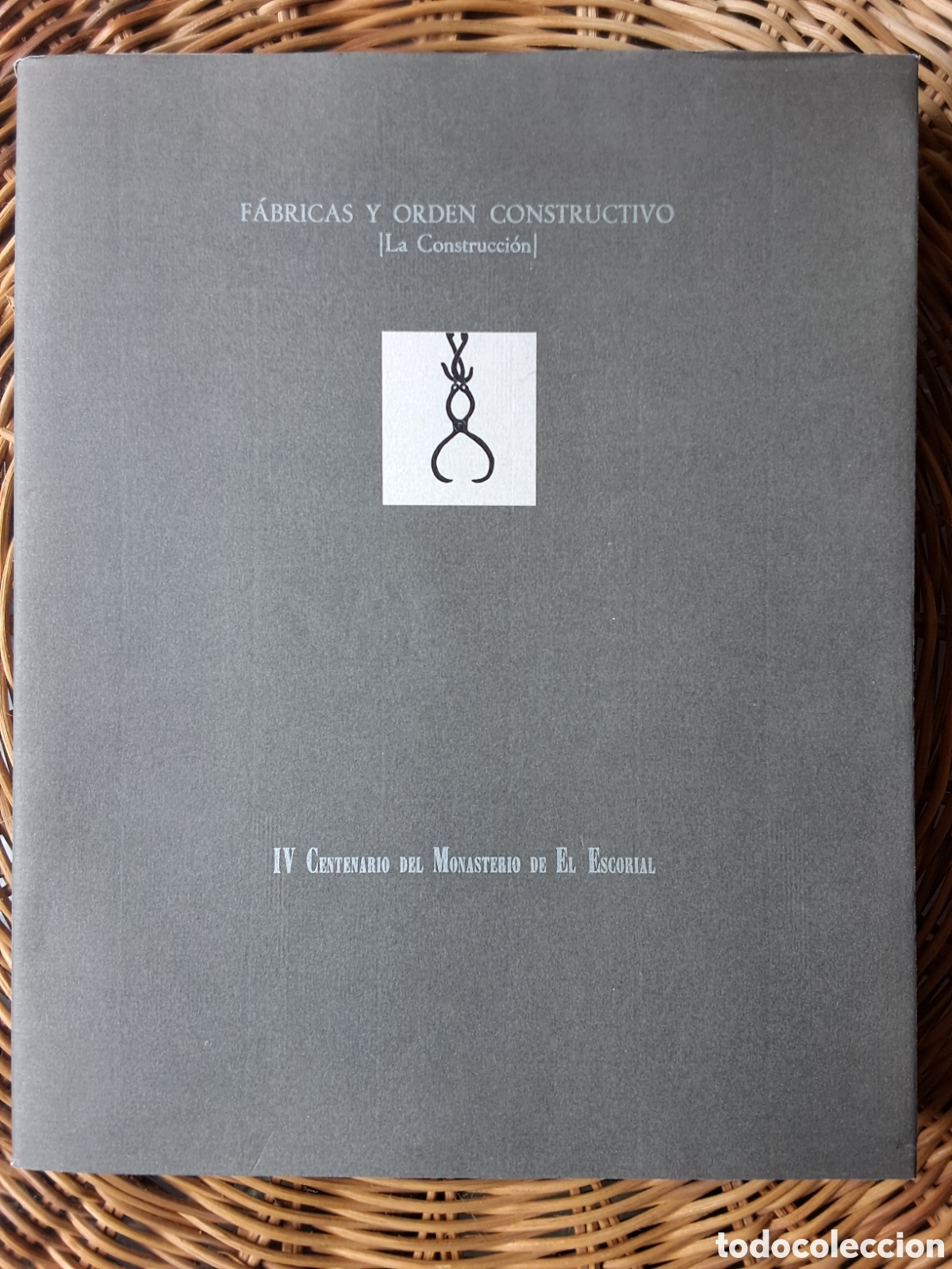 Libros de segunda mano: F&aacute;bricas y Orden Constructivo.El Escorial.