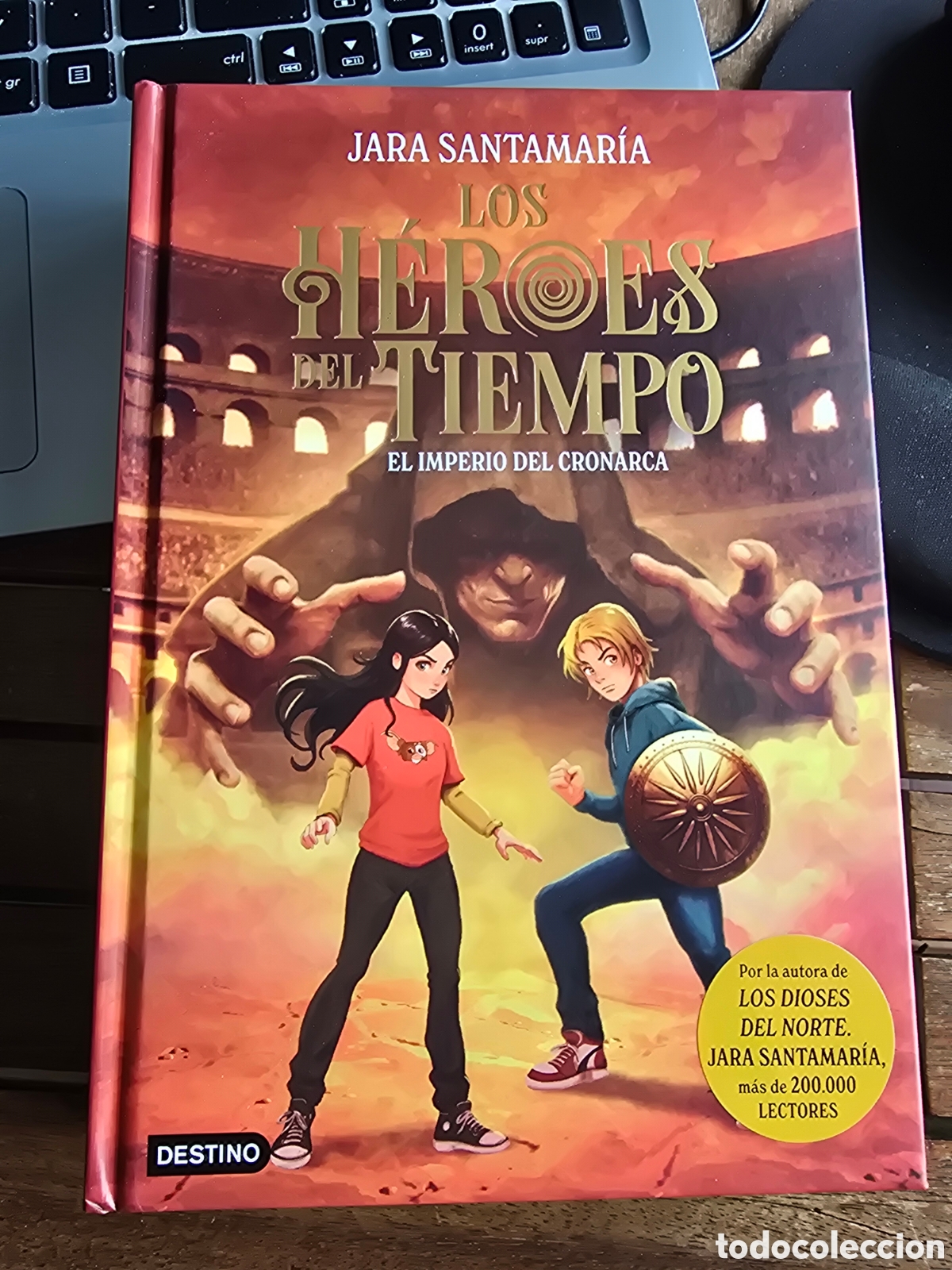 Libros de segunda mano: Los H&eacute;roes del Tiempo 3. El imperio del Cronarca Jara Santamar&iacute;a DESTINO INFANTIL 2026