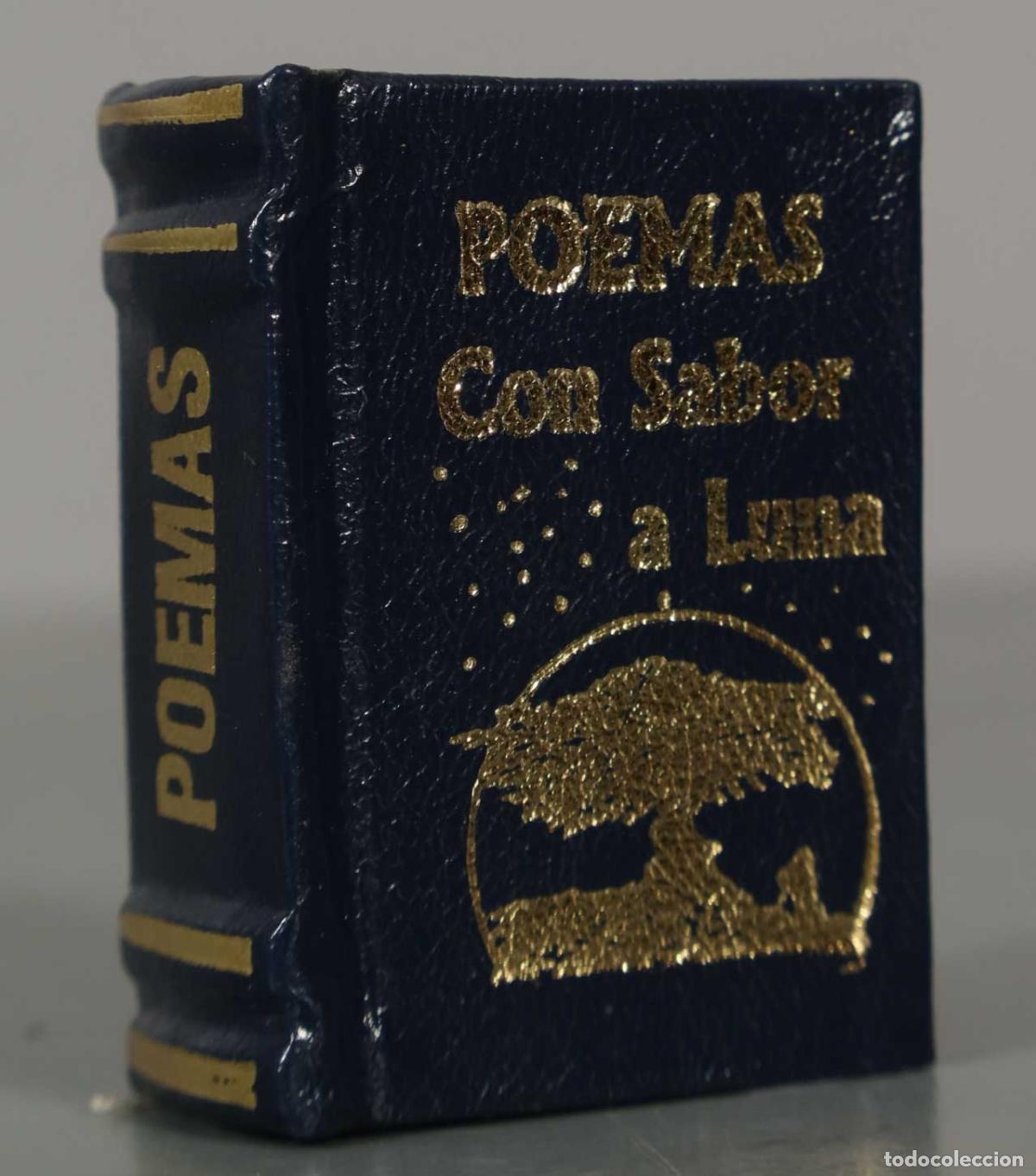Libros de segunda mano: LIBRO MINIATURA. POEMAS. Con Sabor a Luna.