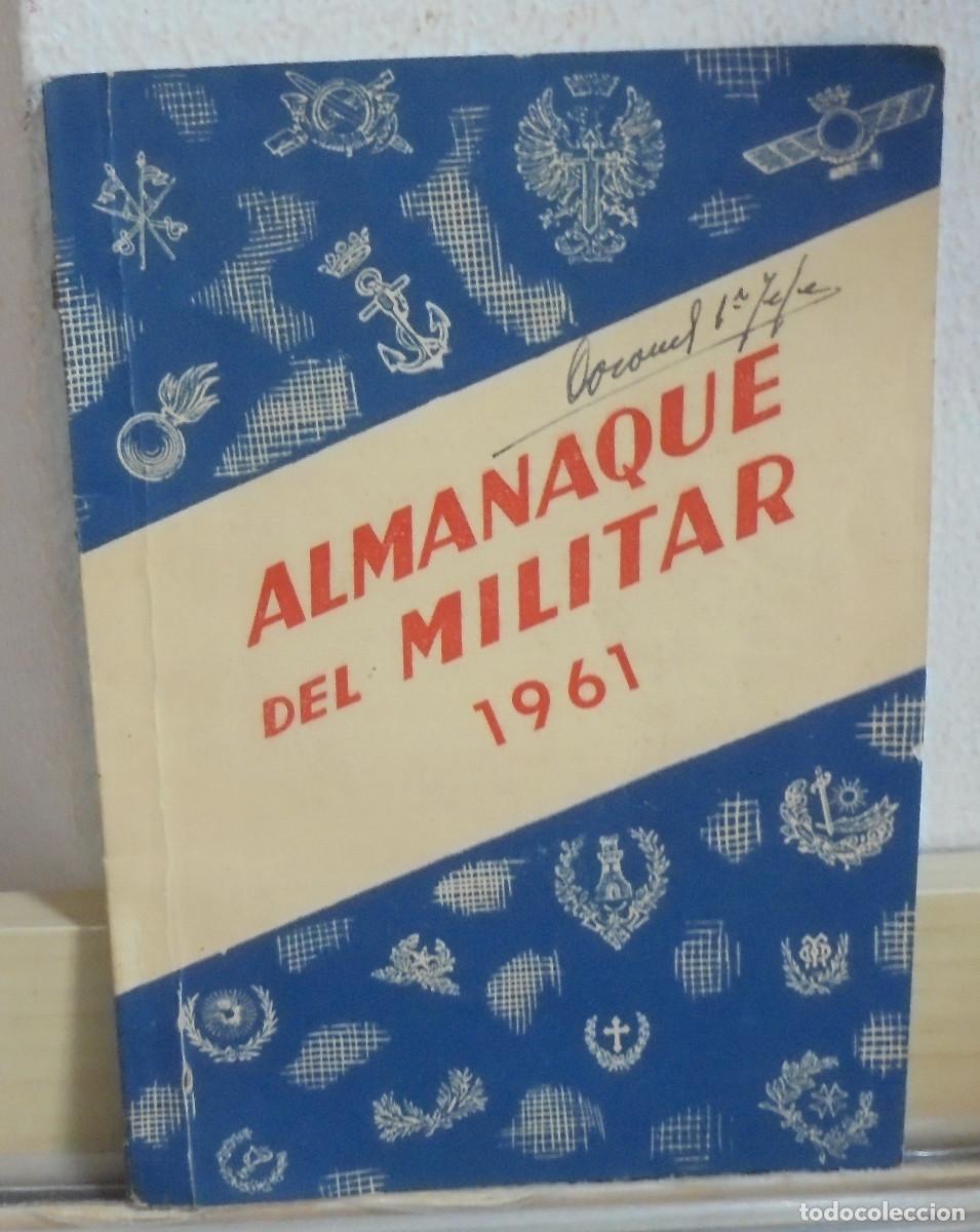 Libros de segunda mano: Almanaque del militar, 1961 - Foto 1