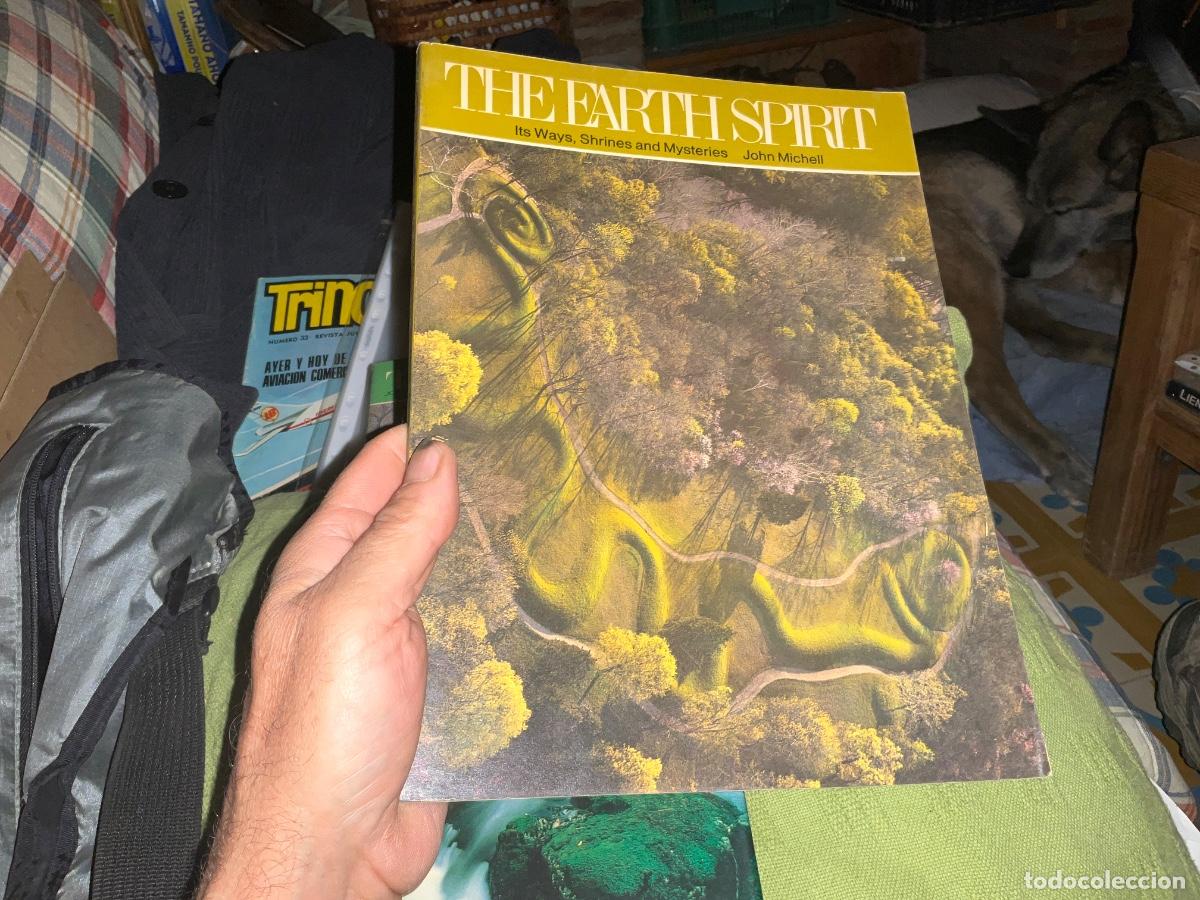 Libros de segunda mano: The Earth Spirit: Its Ways, Shrines and Mysteries John Michell Esp&iacute;ritu tierra