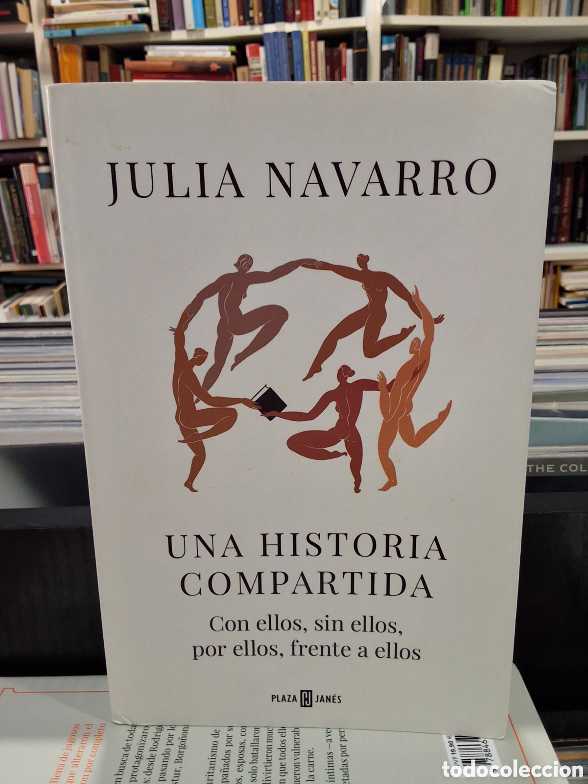 Libros de segunda mano: UNA HISTORIA COMPARTIDA - JULIA NAVARRO - ENV&Iacute;O DESDE 1,95 &euro;