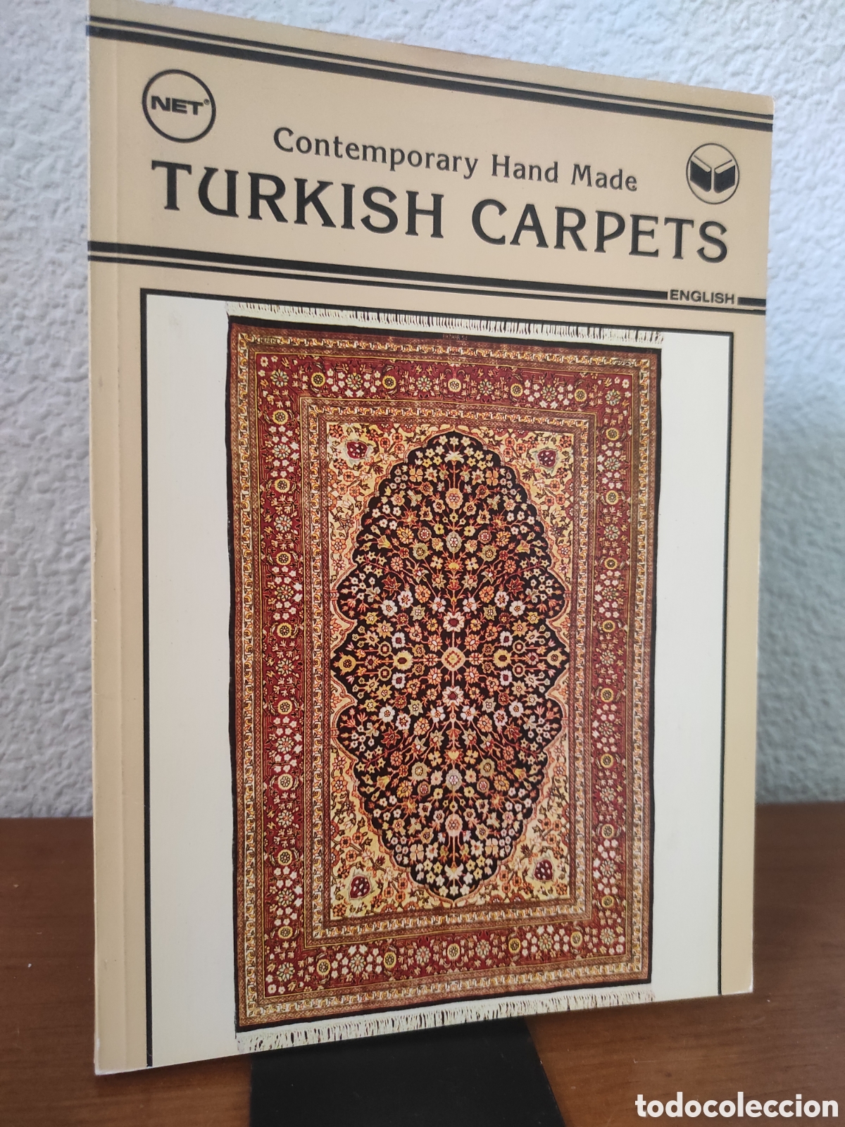 Libros de segunda mano: AYYILDIZ UGUR. Contemporary hand made Turkish carpets (PEDIDO MINIMO 10&euro;)