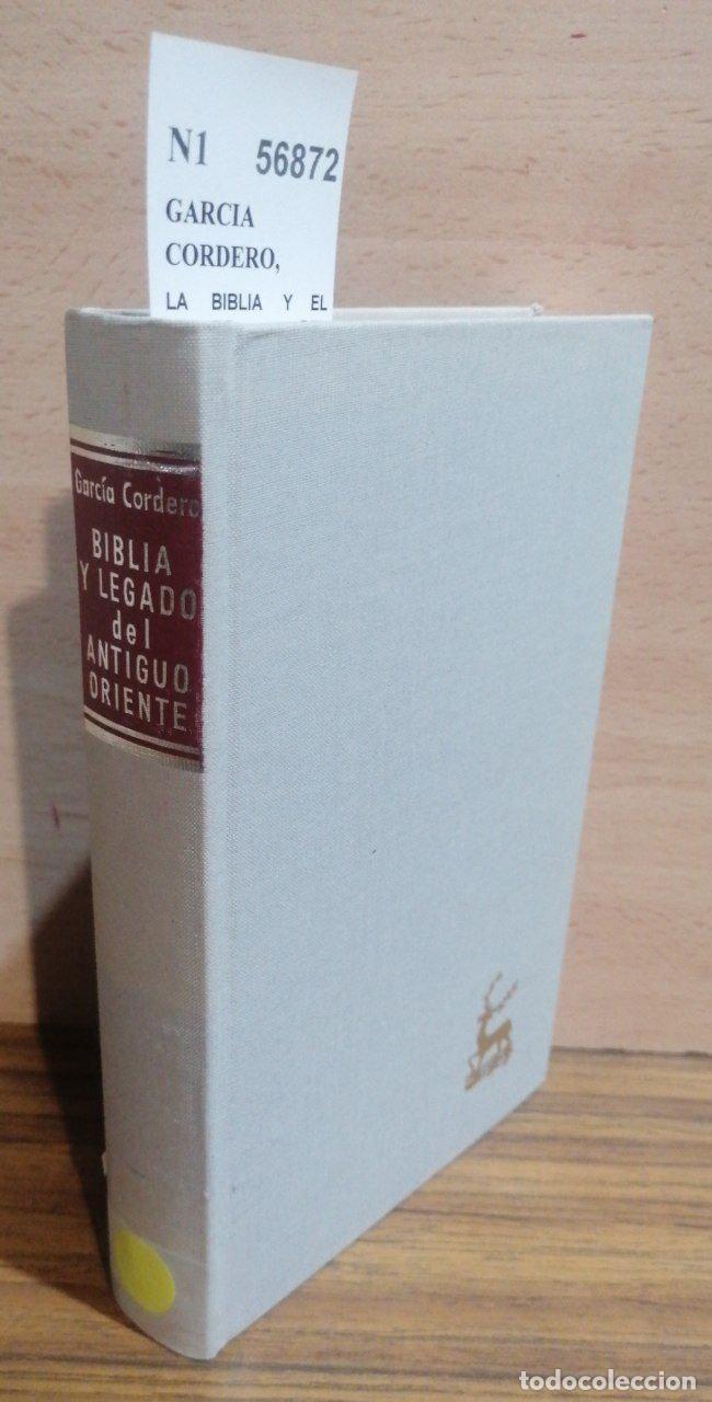 Libros de segunda mano: GARCIA CORDERO, Maximiano - LA BIBLIA Y EL LEGADO DEL ANTIGUO ORIENTE. El entorno cultural de la his