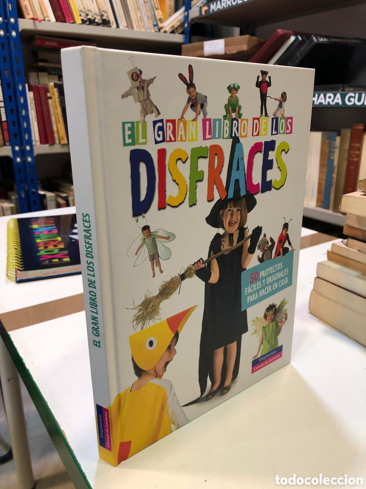 Libri di seconda mano: El Gran Libro de los Disfraces. 50 proyectos f&aacute;ciles y originales para hacer en casa