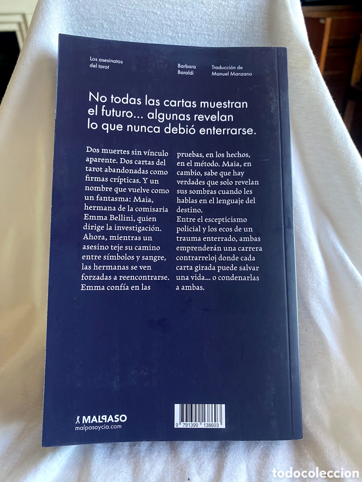 Libros de segunda mano: Los asesinatos del tarot - Baraldi, B&aacute;rbara - Foto 2