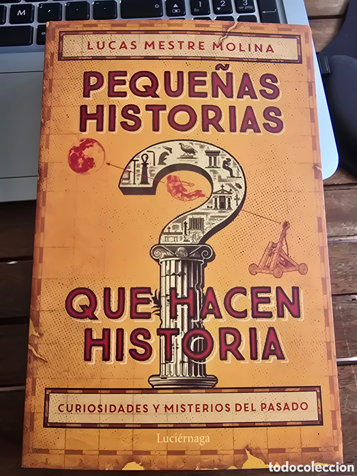 Libros de segunda mano: Peque&ntilde;as historias que hacen historia Mestre, Lucas Editorial LUCIERNAGA 2025 Historia