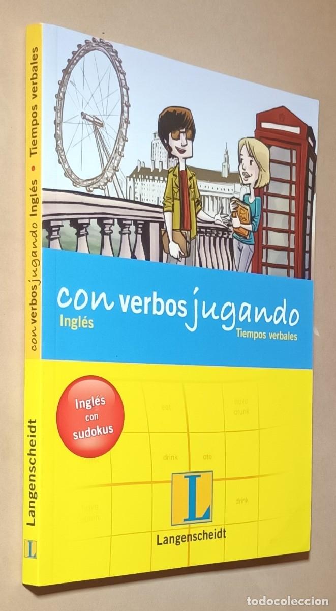 Libros de segunda mano: CON VERBOS Y JUGANDO - INGL&Eacute;S - ED. LANGENSCHEIDT - 2011