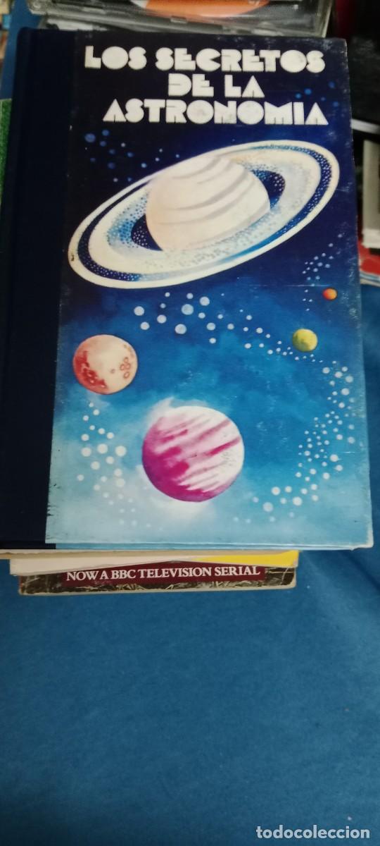 Libros de segunda mano: LOS SECRETOS DE LA ASTRONOMIA LOS TRES LIBROS LIBRO GG-BARR - Foto 3