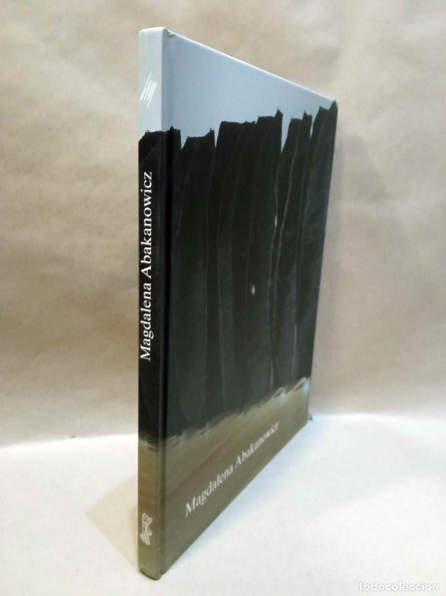 Libros de segunda mano: MAGDALENA ABAKANOWICZ. IVAM, 2008. - Foto 2