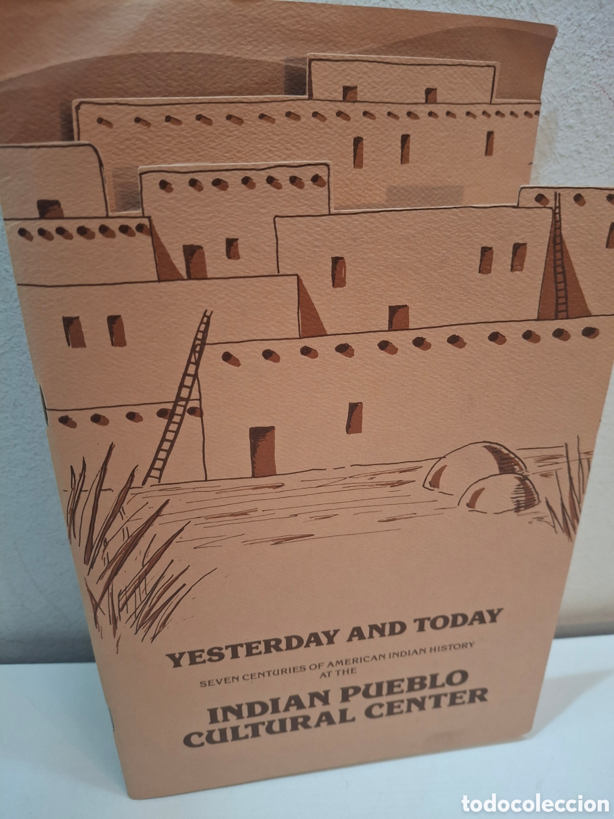 Libros de segunda mano: YESTERDAY AND TODAY, SEVEN CENTURIES OF AMERICAN HISTORY, INDIAN PUEBLO CULTURAL CENTER
