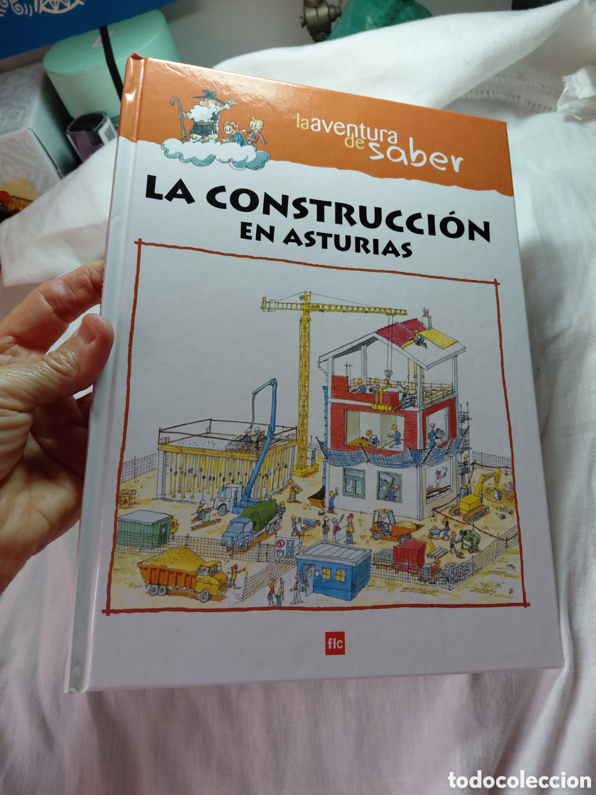 Libros de segunda mano: LA CONSTRUCCION EN ASTURIA.LA AVENTURA DEL SABER.EDICIONES MADU 2007.-1&ordf; EDICION