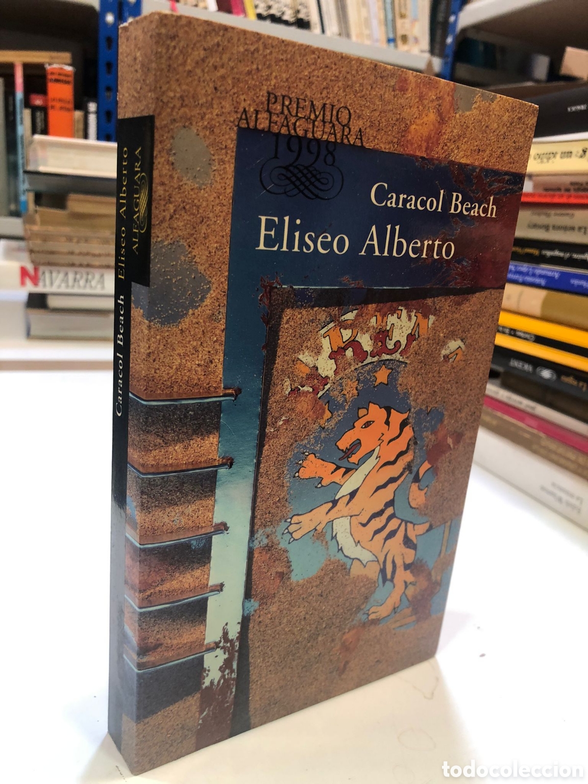Libros de segunda mano: Caracol Beach - Eliseo Alberto - Foto 1
