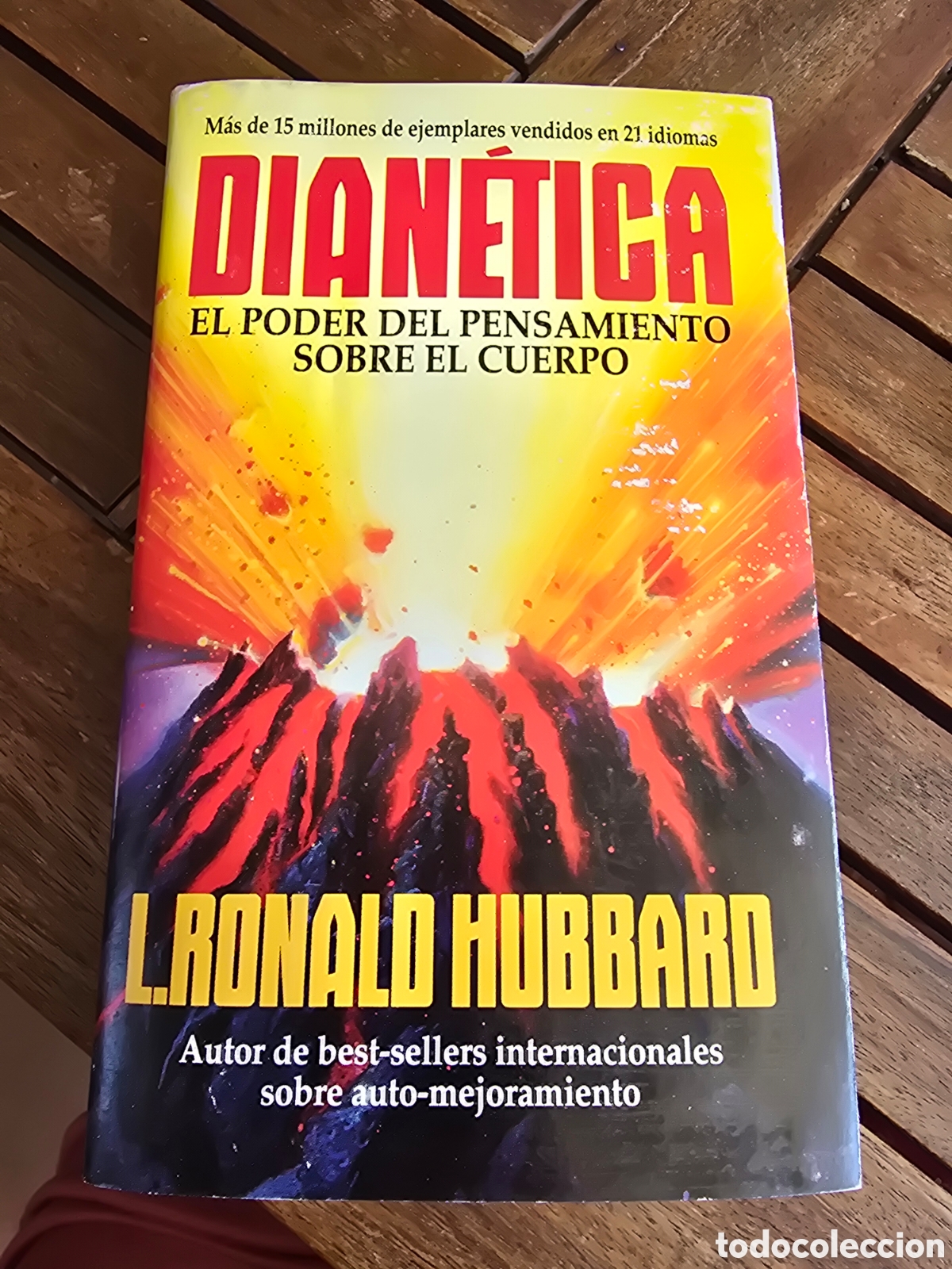 Libros de segunda mano: DIANETICA El poder del pensamiento sobre el cuerpo RONALD HUBBARD Bridge Publication 1987 autoayuda