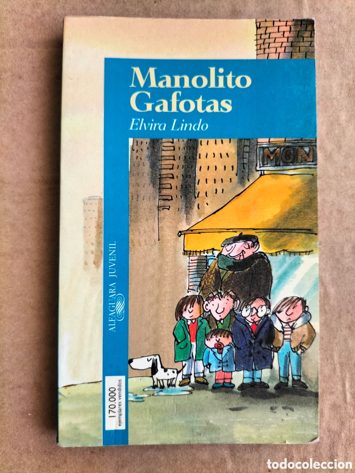 Libros de segunda mano: Manolito Gafotas. Elvira Lindo. Alfaguara juvenil. Grupo Santillana de Ediciones, 1998. Libro