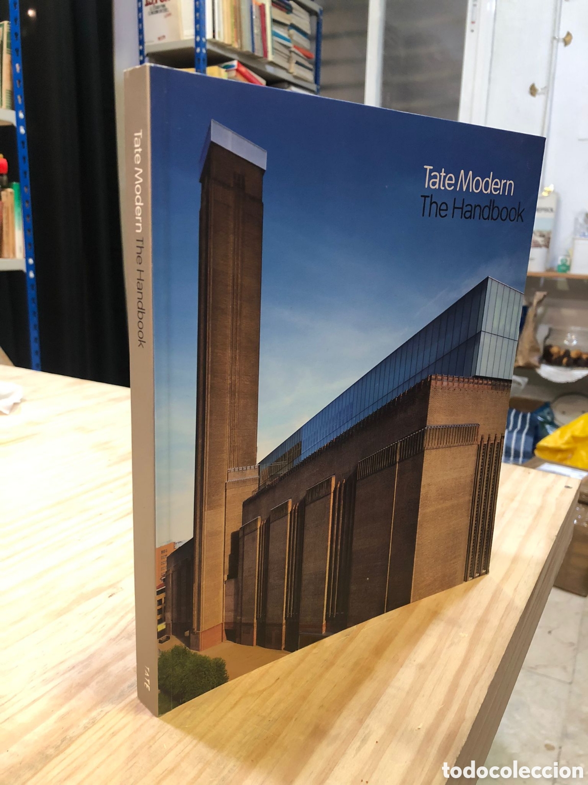 Second hand books: Tate Modern. The Handbook