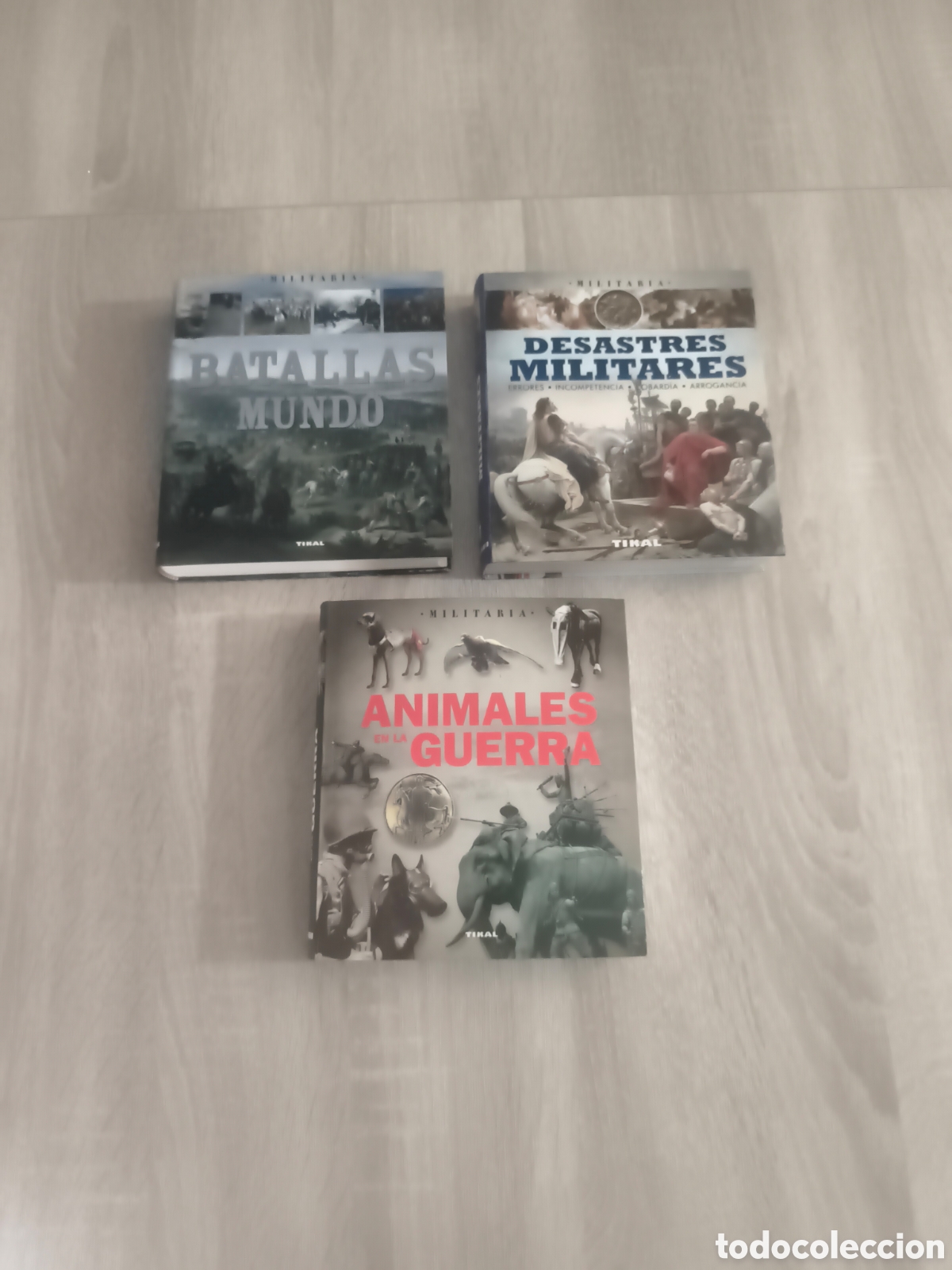 Livros em segunda m&atilde;o: Lote de 3 libros de la colecci&oacute;n Militaria (Editorial Tikal)