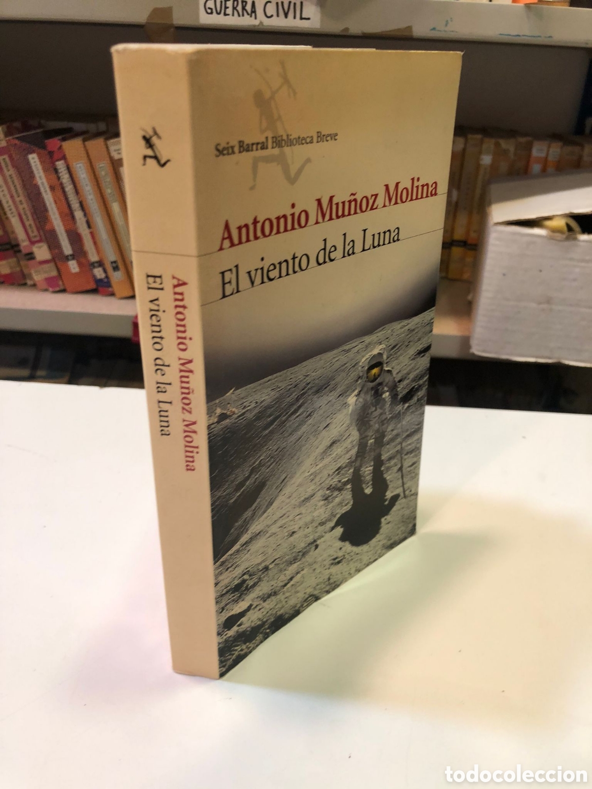 Libros de segunda mano: El viento de la Luna - Antonio Mu&ntilde;oz Molina - Foto 1
