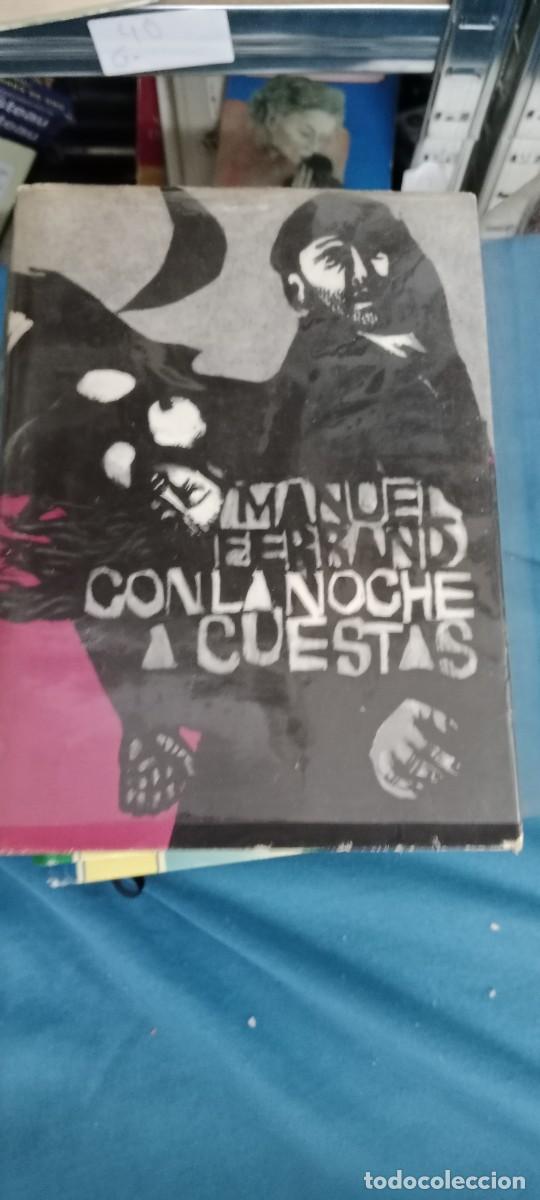 Libros de segunda mano: Con la noche a cuestas - Manuel Ferrand LIBRO GG-DNI - Foto 1