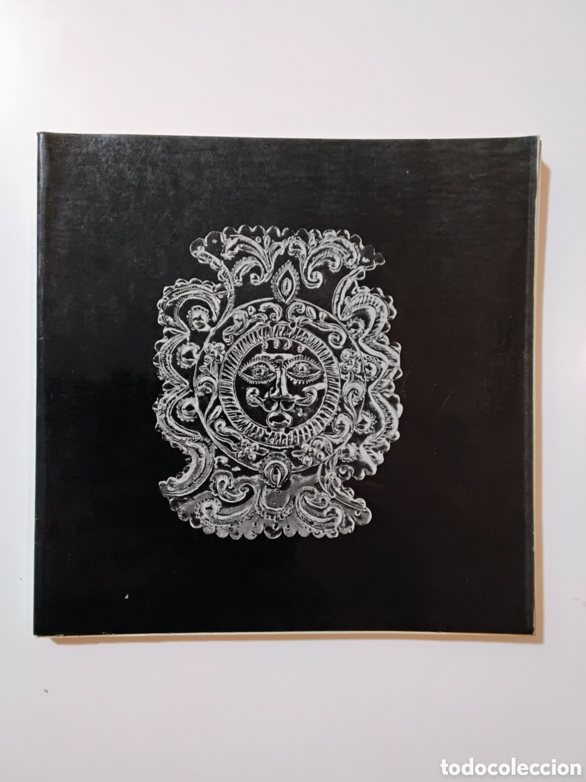Libros de segunda mano: Museo de Arte Hispanoamericano &ndash; Tesoros de Am&eacute;rica. Tres siglos de plater&iacute;a iberoamericana &ndash; 1983