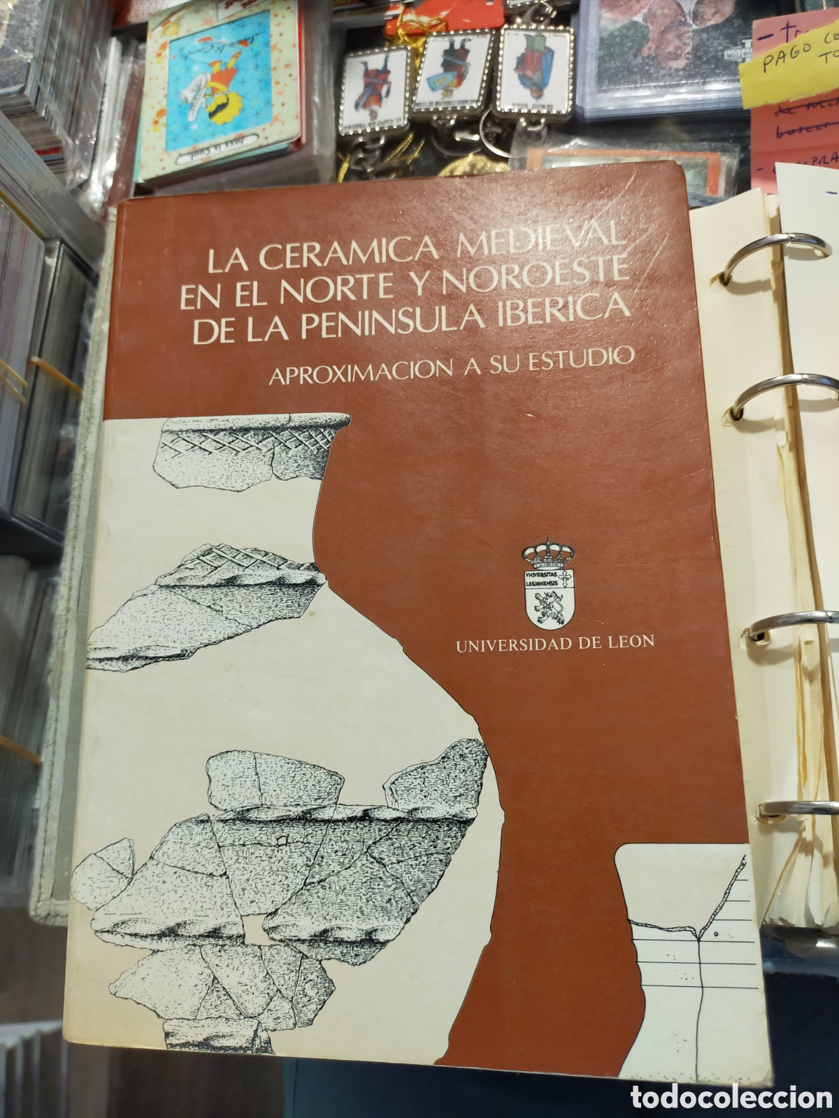 Libros de segunda mano: LA CER&Aacute;MICA MEDIEVAL EN EL NORTE Y NOROESTE DE LA PEN&Iacute;NSULA IB&Eacute;RICA UNIVERSIDAD DE LE&Oacute;N