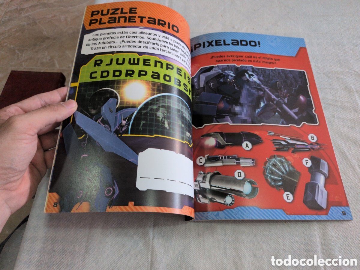 Libros de segunda mano: Libro de actividades. Transformers Prime. Batalla rob&oacute;tica. NUEVO - Foto 2