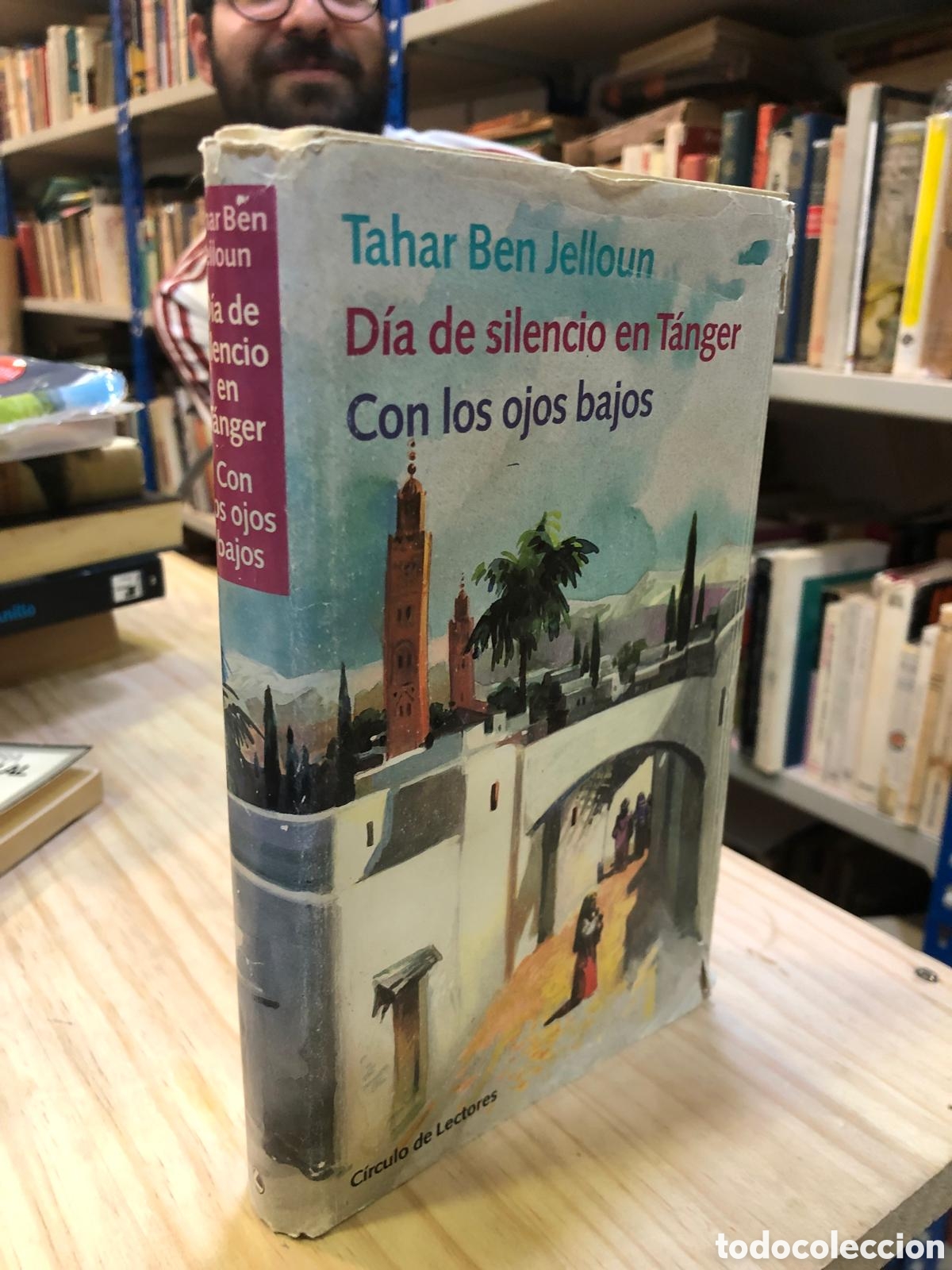 Gebrauchte B&uuml;cher: D&iacute;a de silencio en T&aacute;nger. Con los ojos bajos - Tahar Ben Jelloun