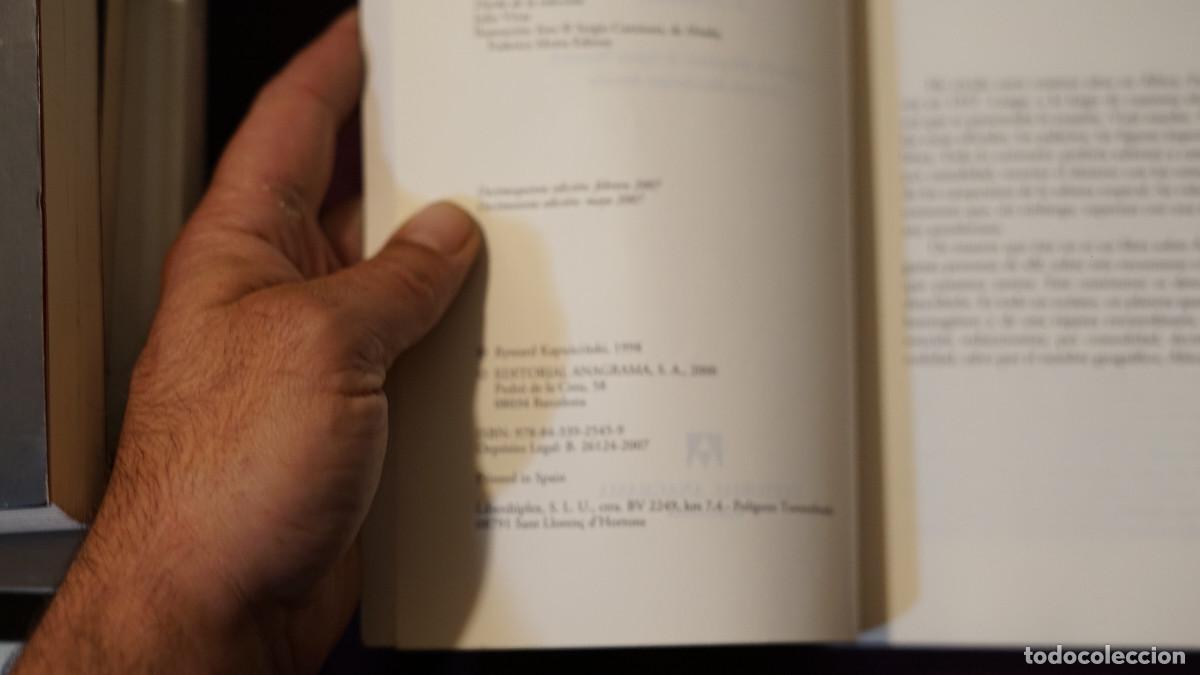 Libros de segunda mano: Ryszard Kapuscinski - &Eacute;bano - Anagrama 2006 - Foto 2