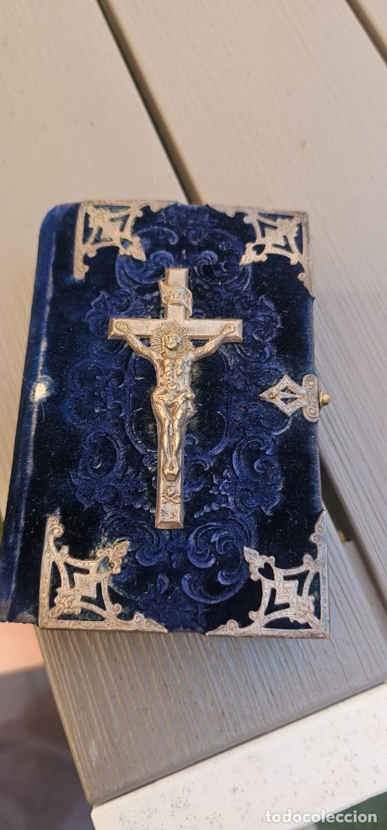Libros de segunda mano: Muy especial devocionario terciopelo y plata siglo XIX