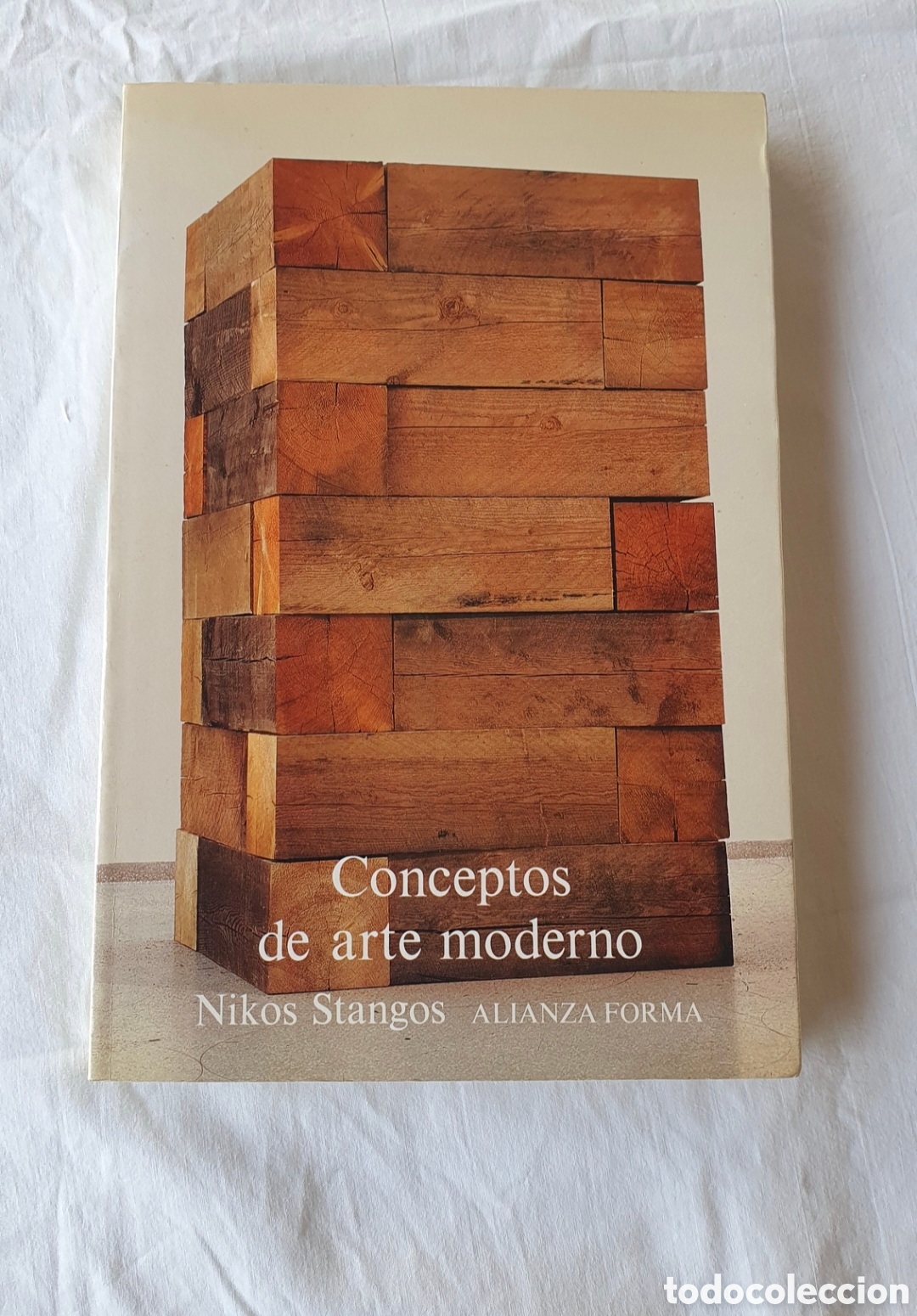 Gebrauchte B&uuml;cher: Libro: Conceptos de arte moderno de Nikos Stangos