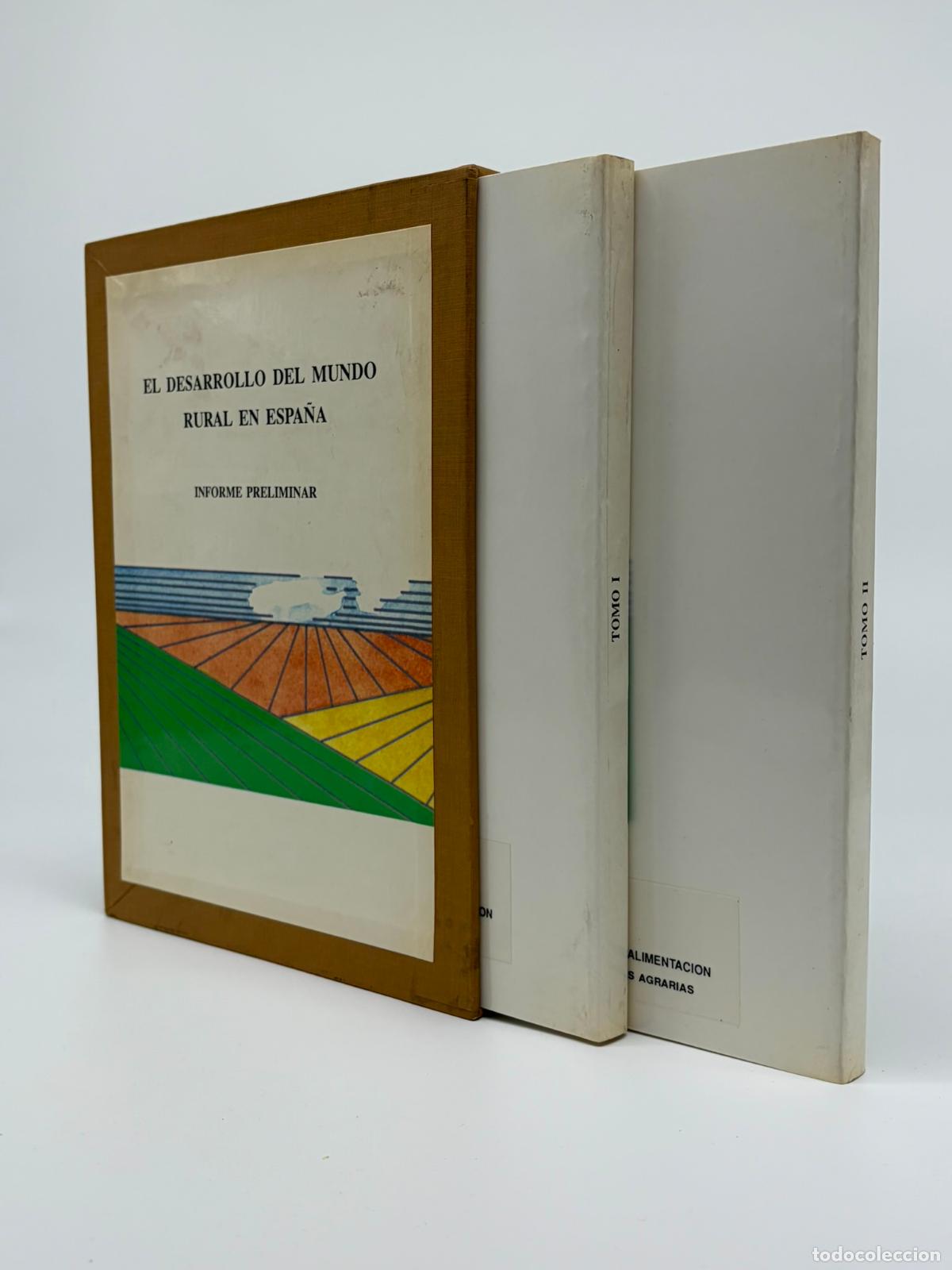 Libros de segunda mano: El desarrollo del mundo rural en Espa&ntilde;a. Informe Preliminar 2 tomos con estuche