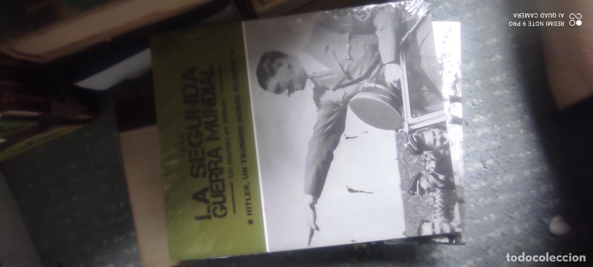 Libros de segunda mano: La Segunda Guerra Mundial. Un mundo en guerra. Hitler, un tsunami