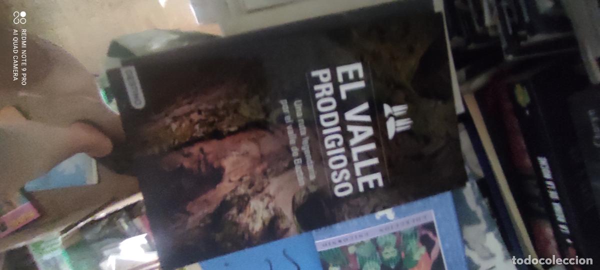 Libros de segunda mano: El valle prodigioso Una ruta legendaria por el valle de Bazt&aacute;n Alicia del Castillo Juan Mari Ondikol